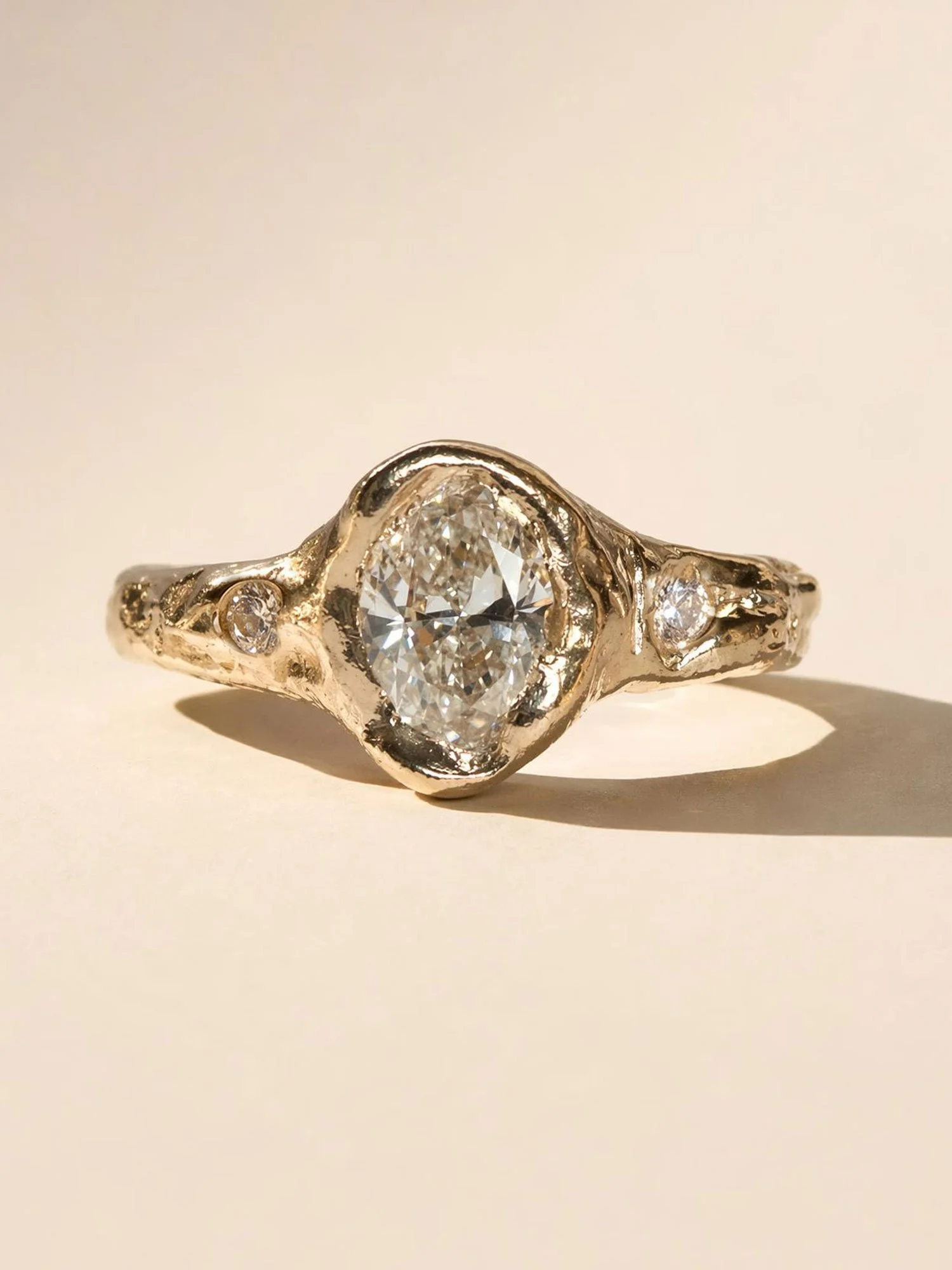 1ct-aurora-white.jpg
