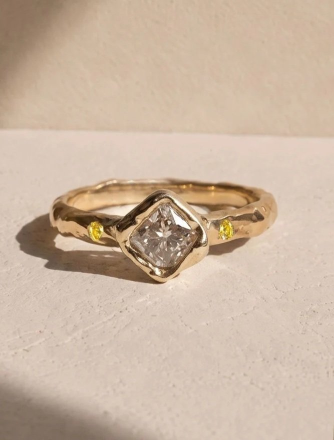 Cushion-0.5ct-yellow.jpg