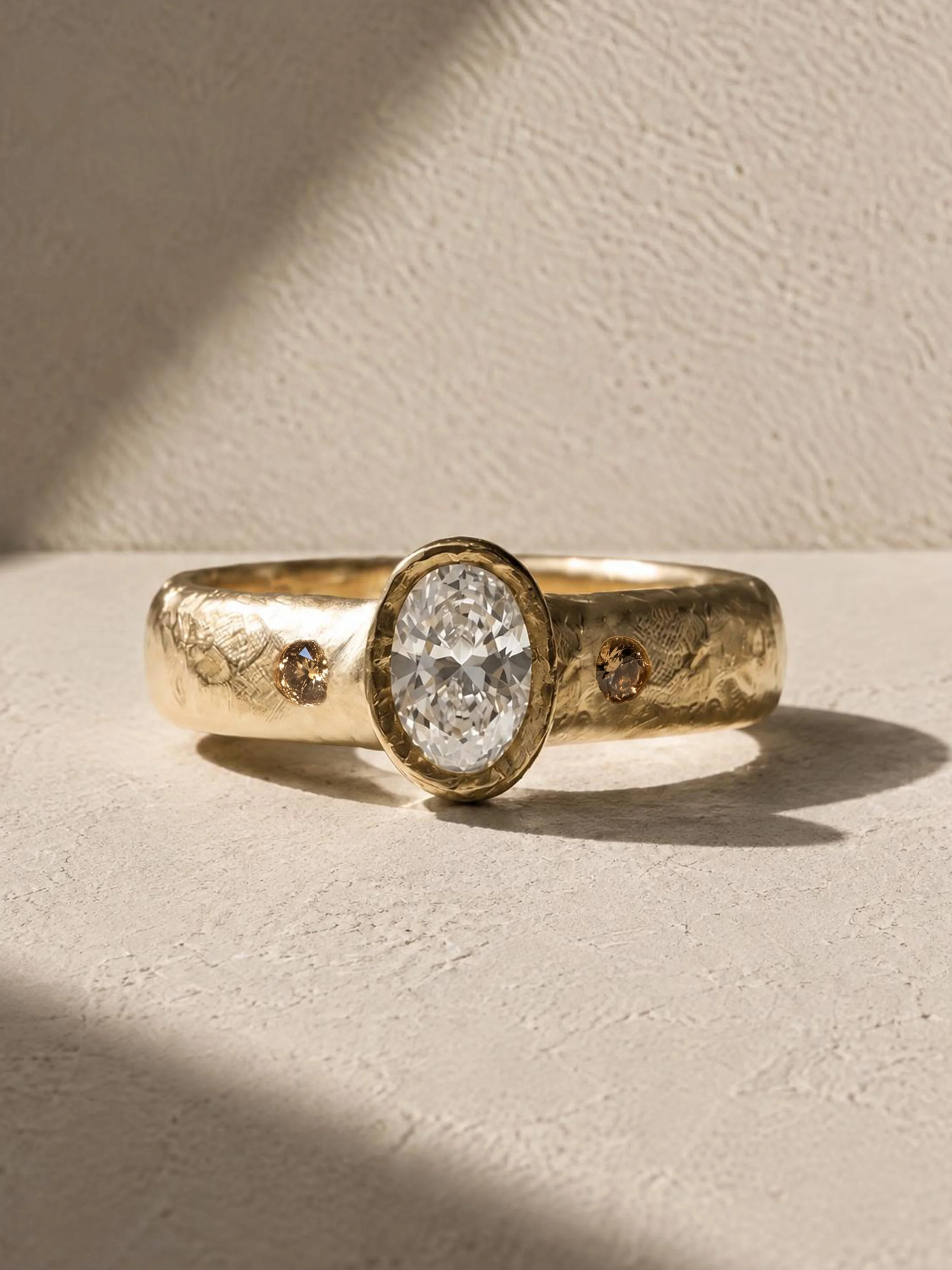 Essence-0.75ct-brown.jpg