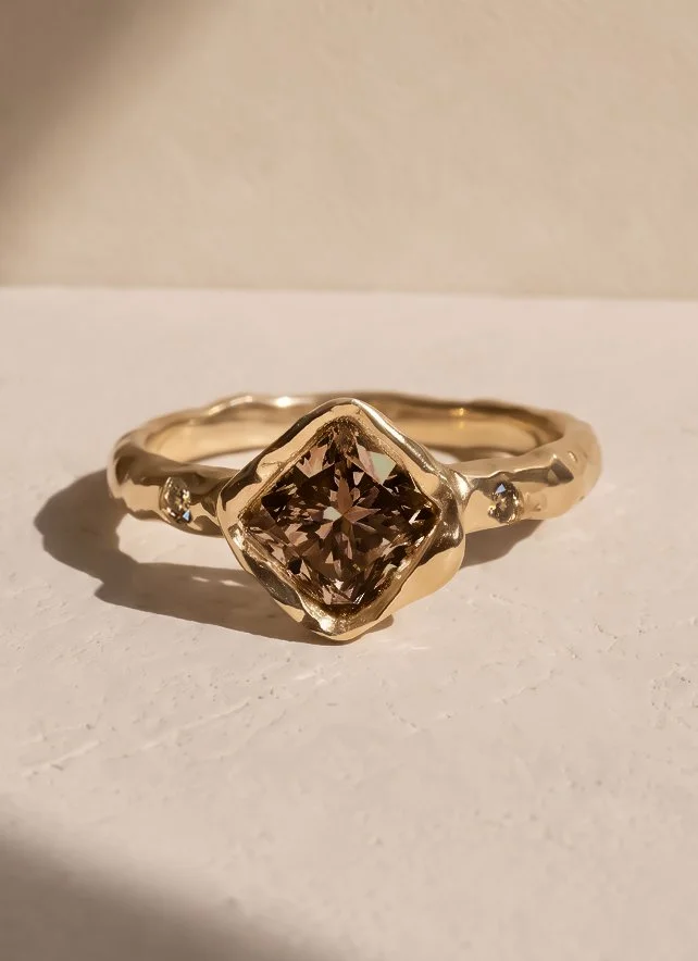 Cushion-brown-gems-4.jpg
