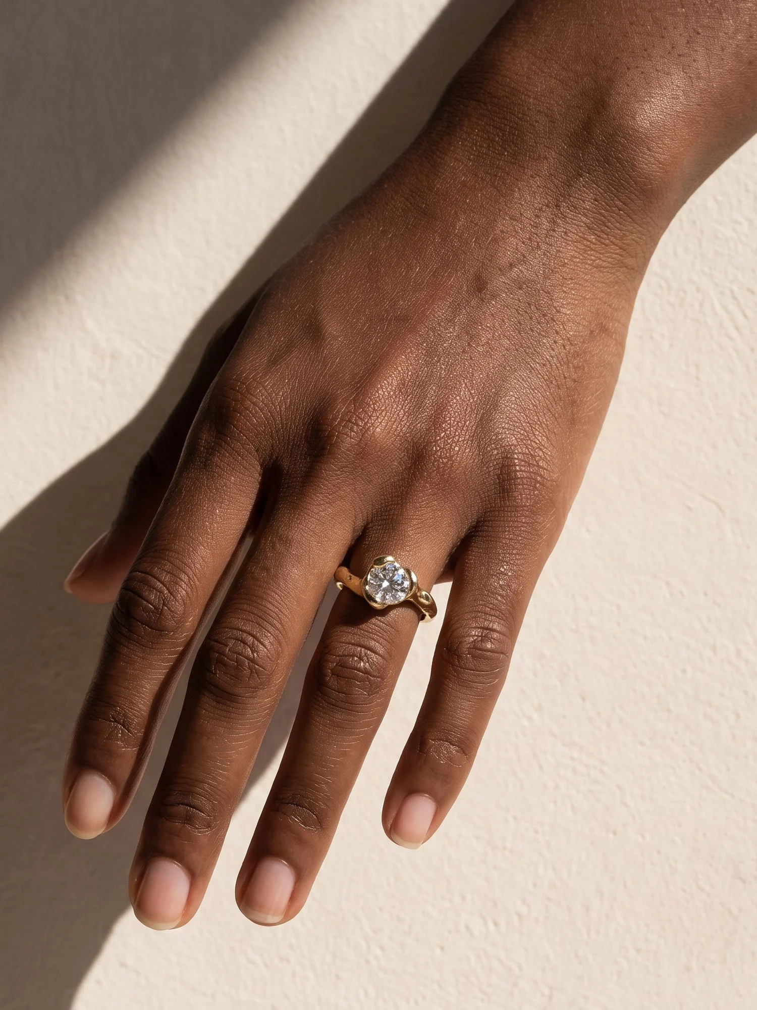 2ct-round-8.jpg