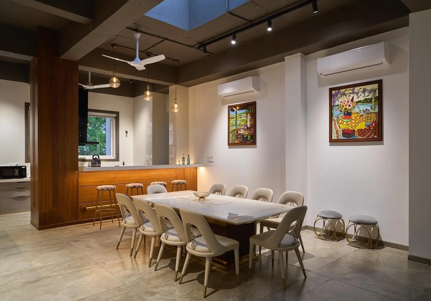 Interiors reflecting blend of functionality and elegance, with a rustic look which is easy to maintain.

Architectural design and planning, landscape and site development, and interior design by @sunilnagalassociates 

Project Photography by @ashishb