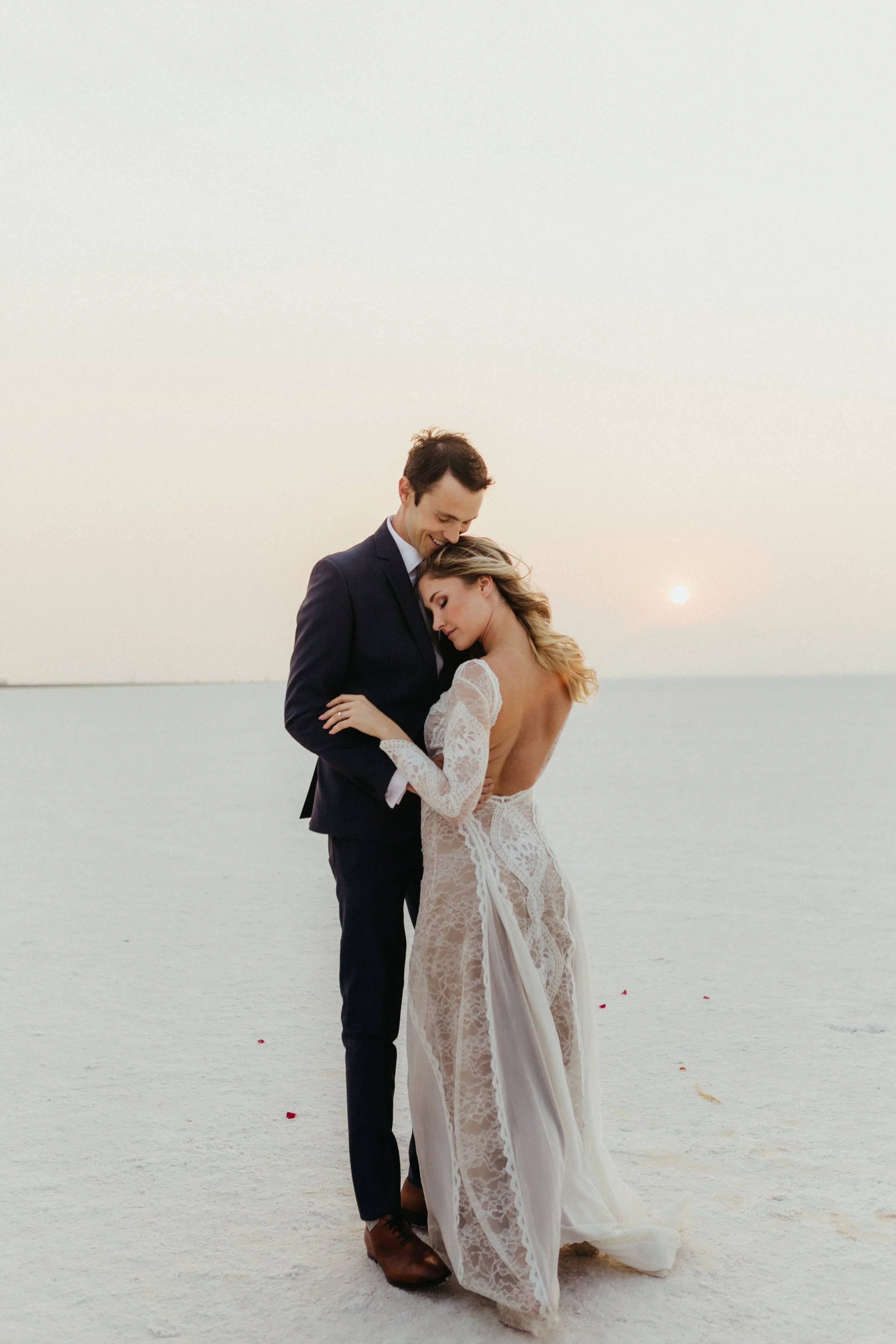 Oregon desert elopement in Pacific Northwest landscape