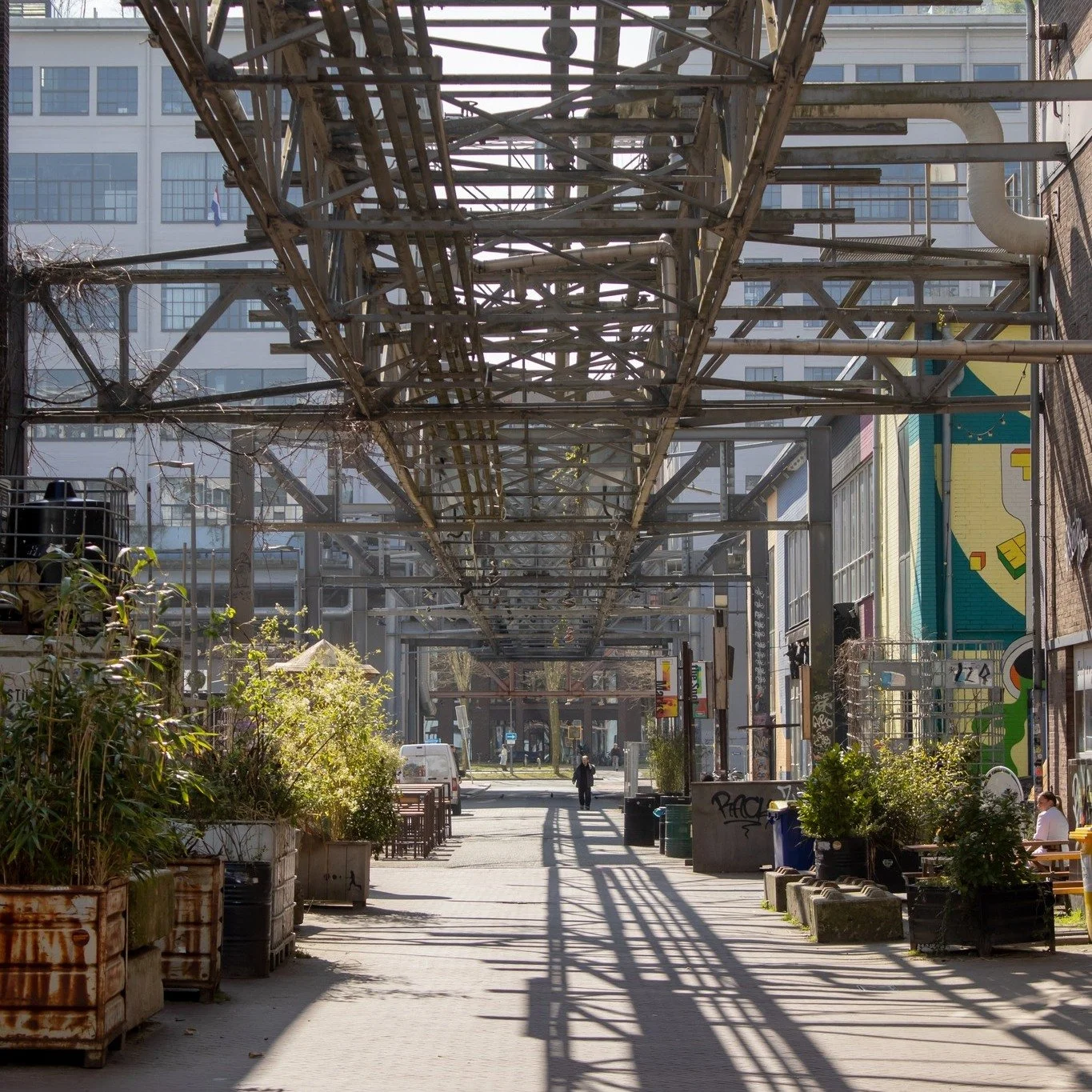 📍Strijp S
📷 Canon EOS 250D
1/640
f/5.6
ISO 200

27/04/25