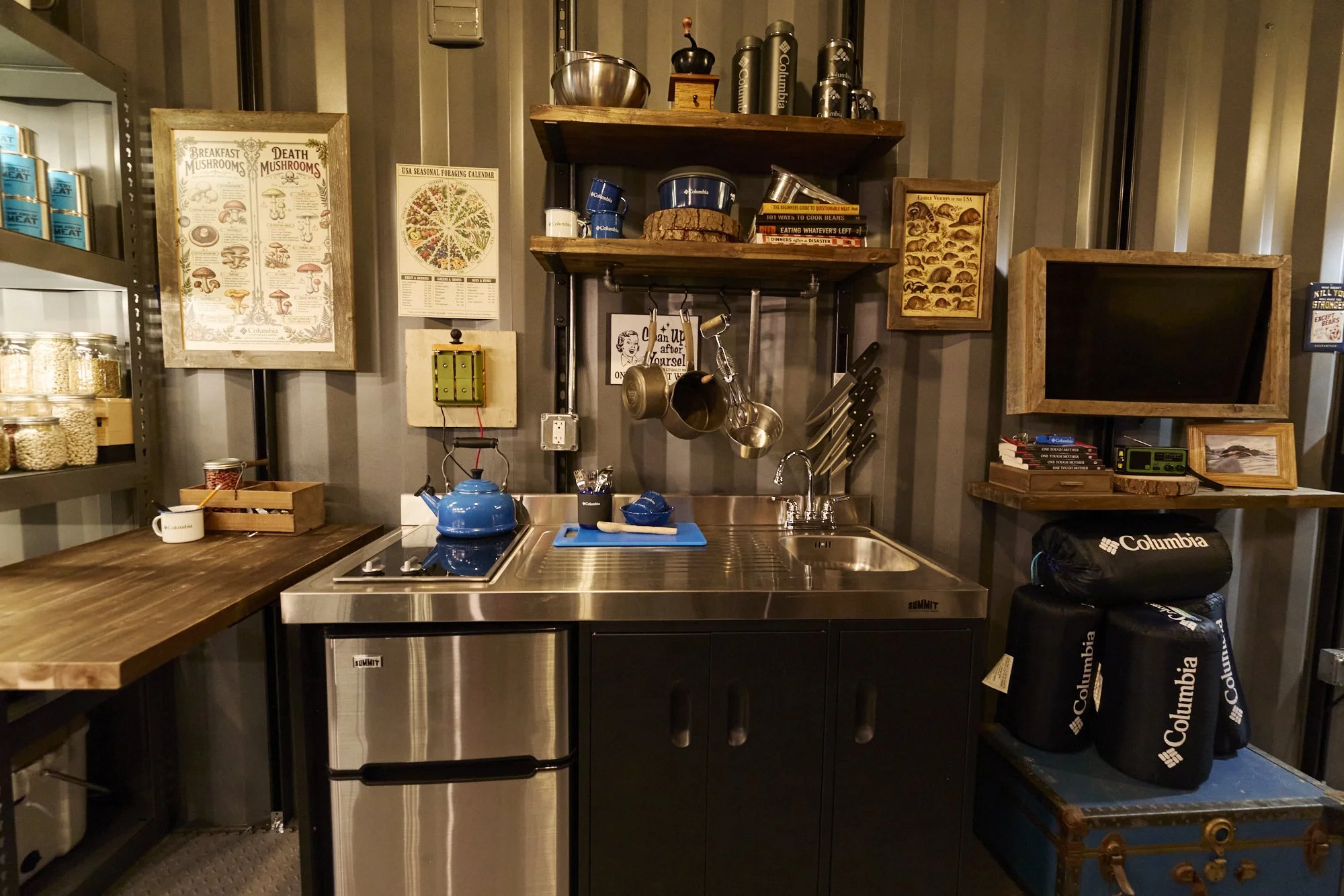 Don't Panic Room_Kitchen.jpg