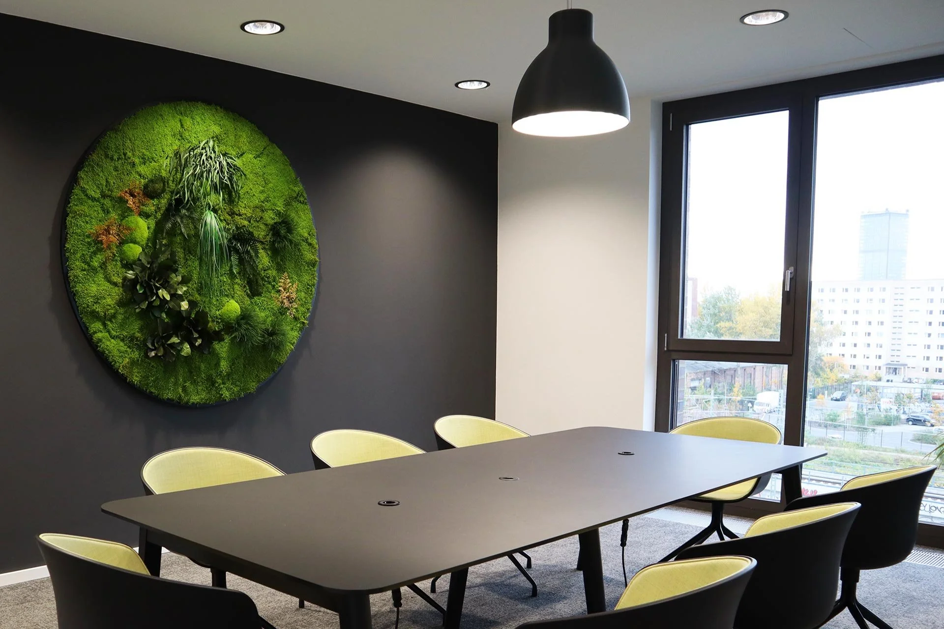 Meeting Raum Design und Office Design in Berlinn für Claneo von Kosina Interiors Innenarchitekt Berlin