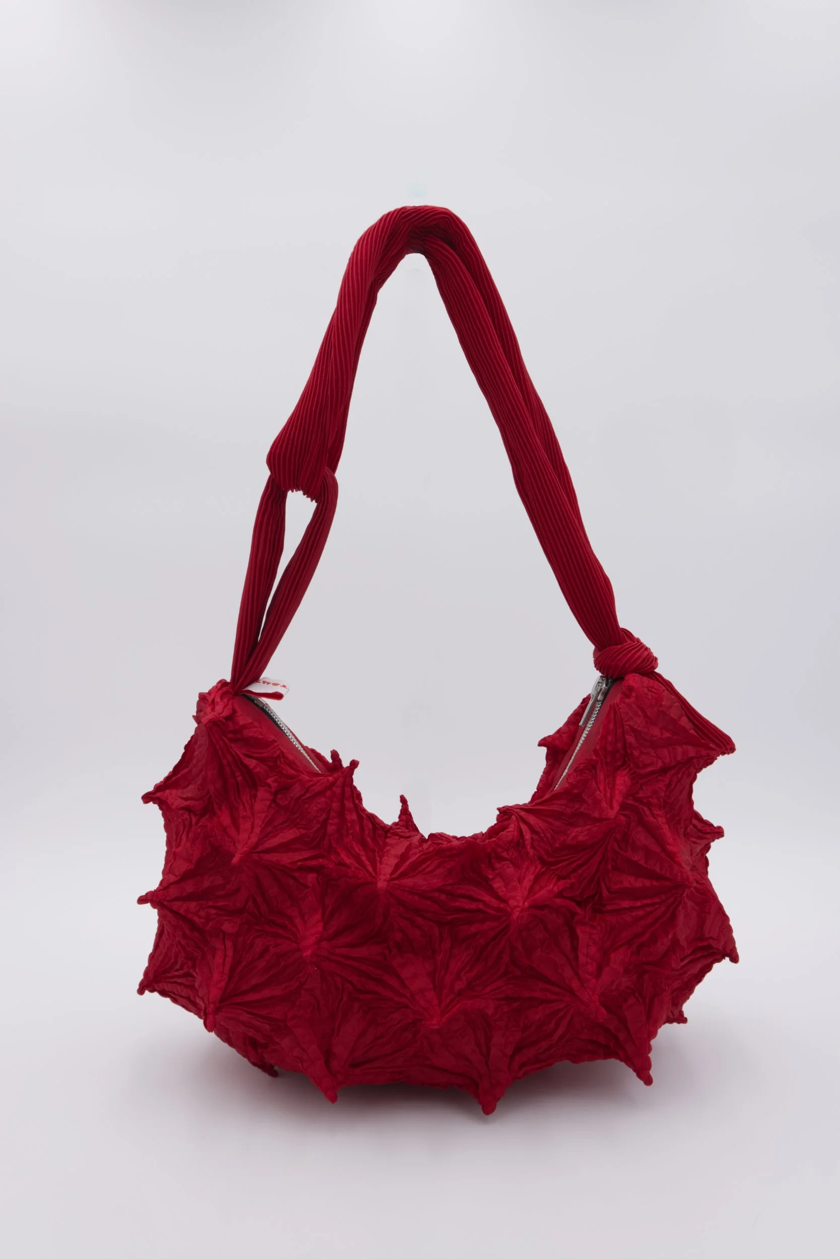 RED STUDIO SPIKY S