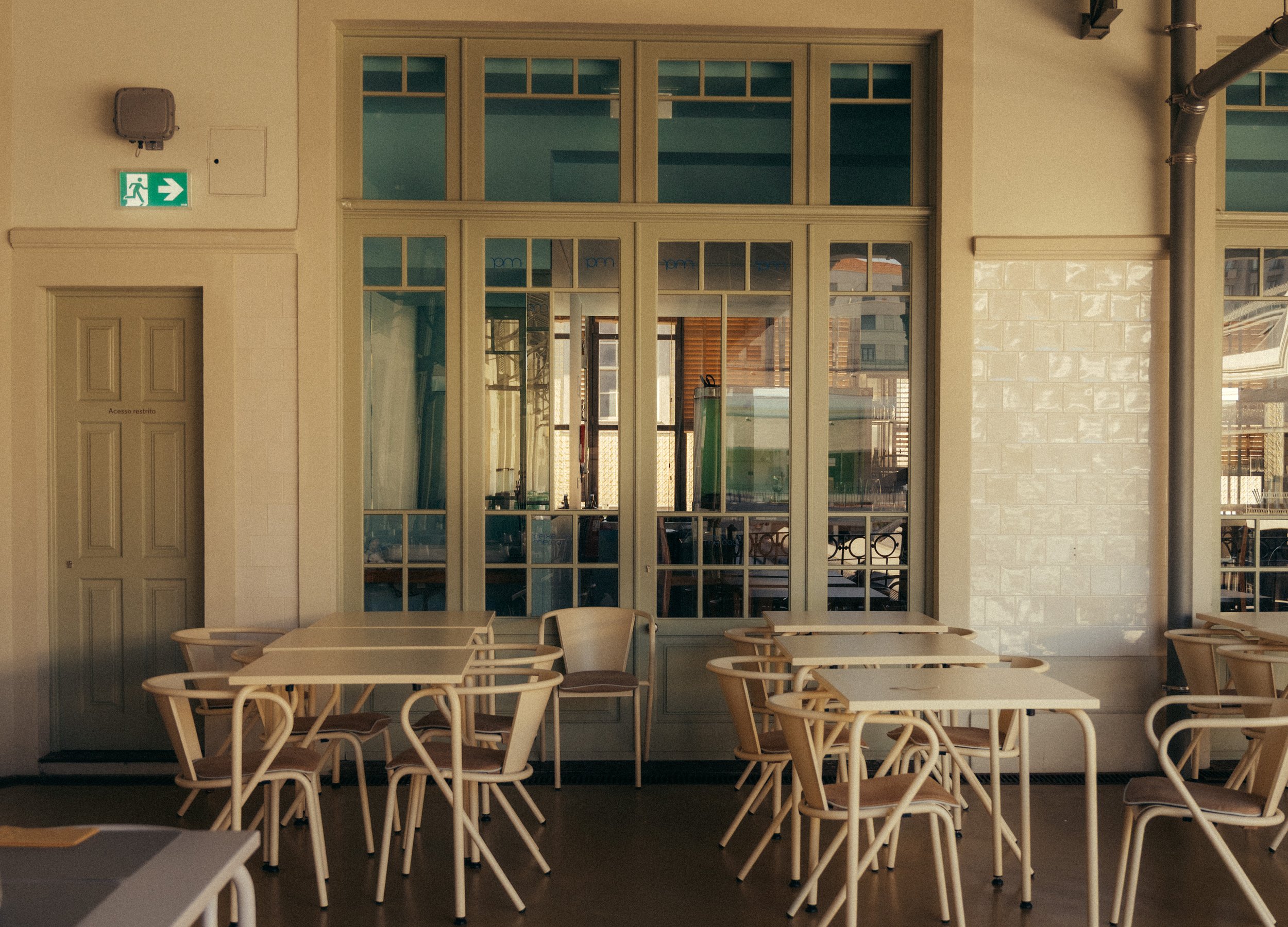 Editorial architectural details — celebrating design, form, and materiality in a modern interior space