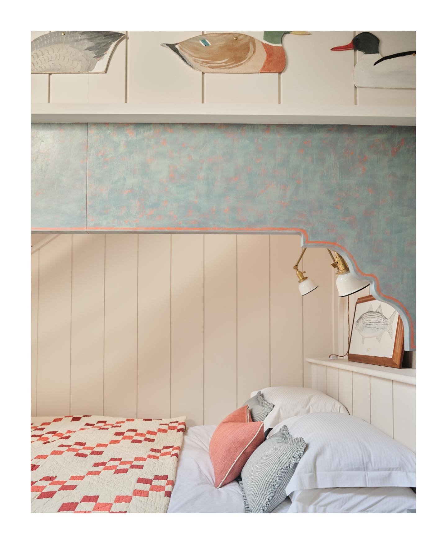Often labelled as Cornwall&rsquo;s chicest bolt hole, @atlantatrevone sits in one of the UKs most sought-after coastal locations. Interiors in the design-led Net Loft are Hamptons beach house meets warm @fermoie fabrics, antique furnishings and a sta