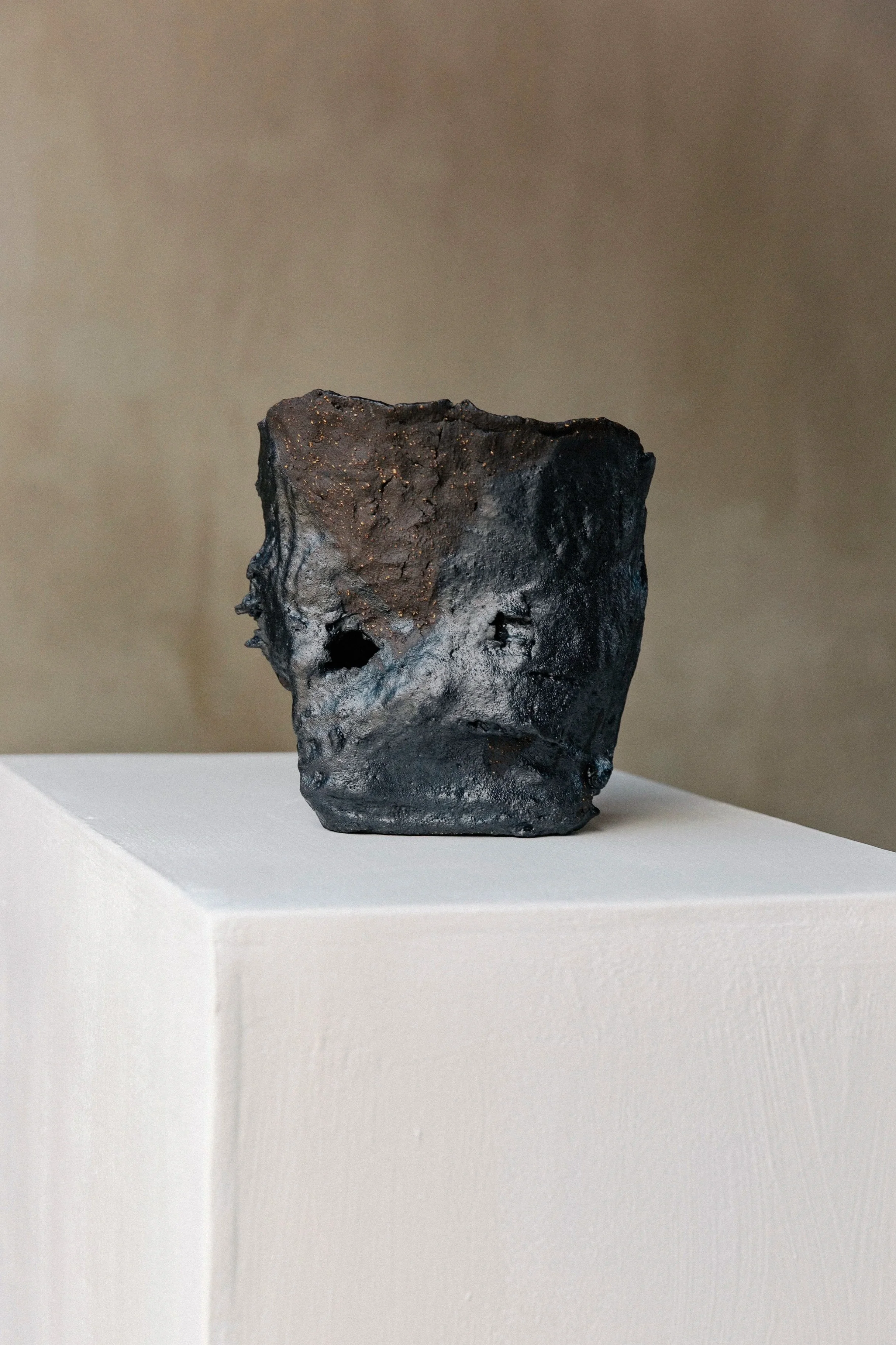003 Untitled 2 (vase)