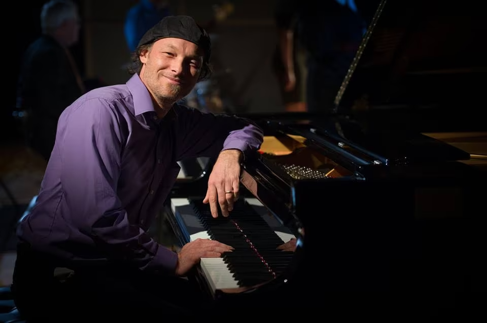 Jazz Jam with Ira Friedman Trio