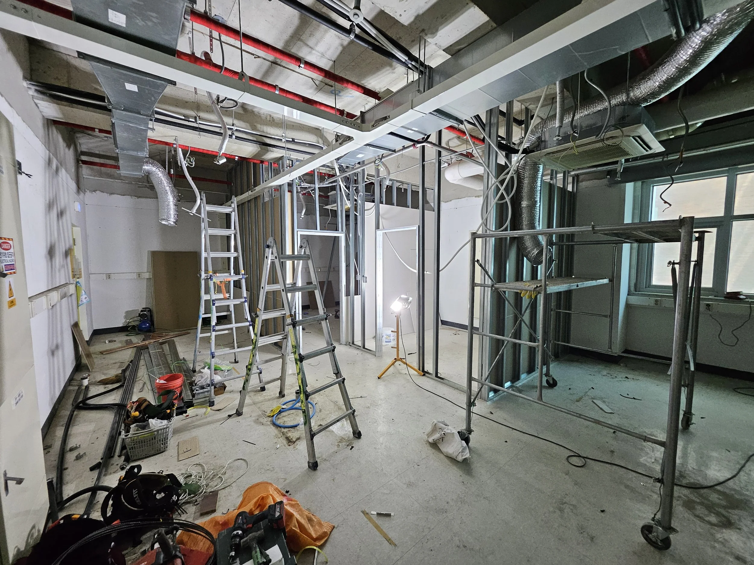 Lab under construction 2024