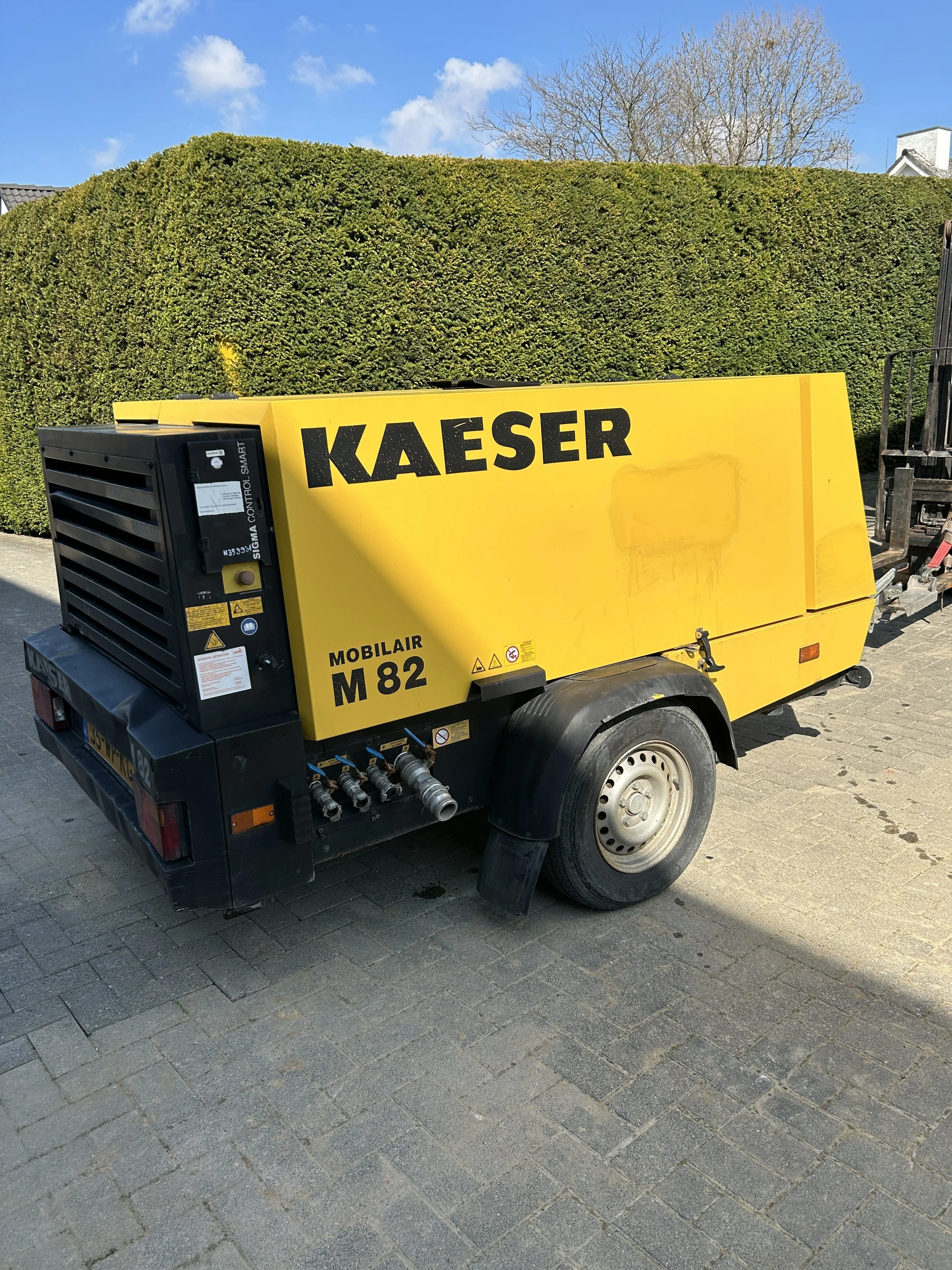 Kaeser M82.1C  zeer weinig uren.