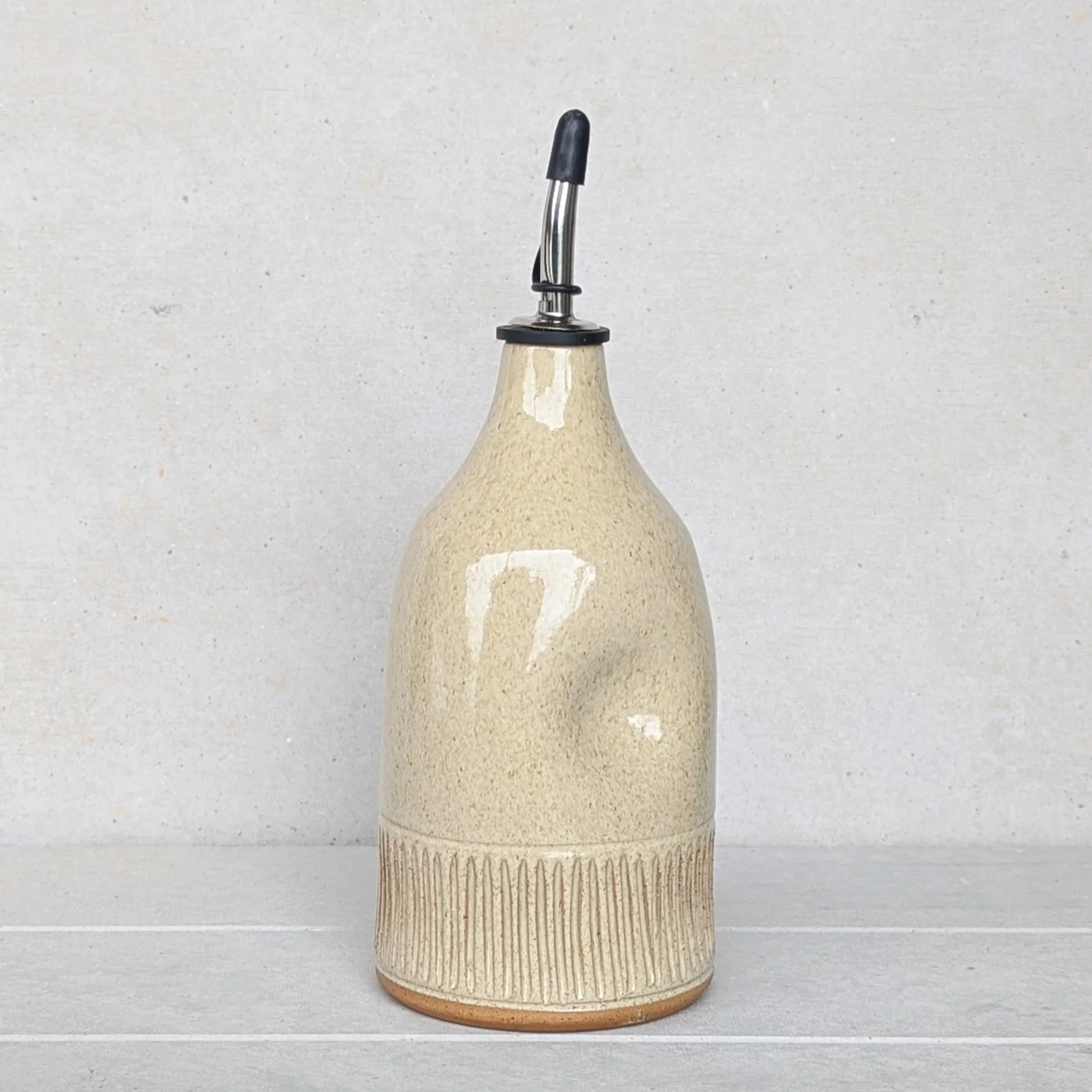 Dimple Oil Bottle - Wheat 5