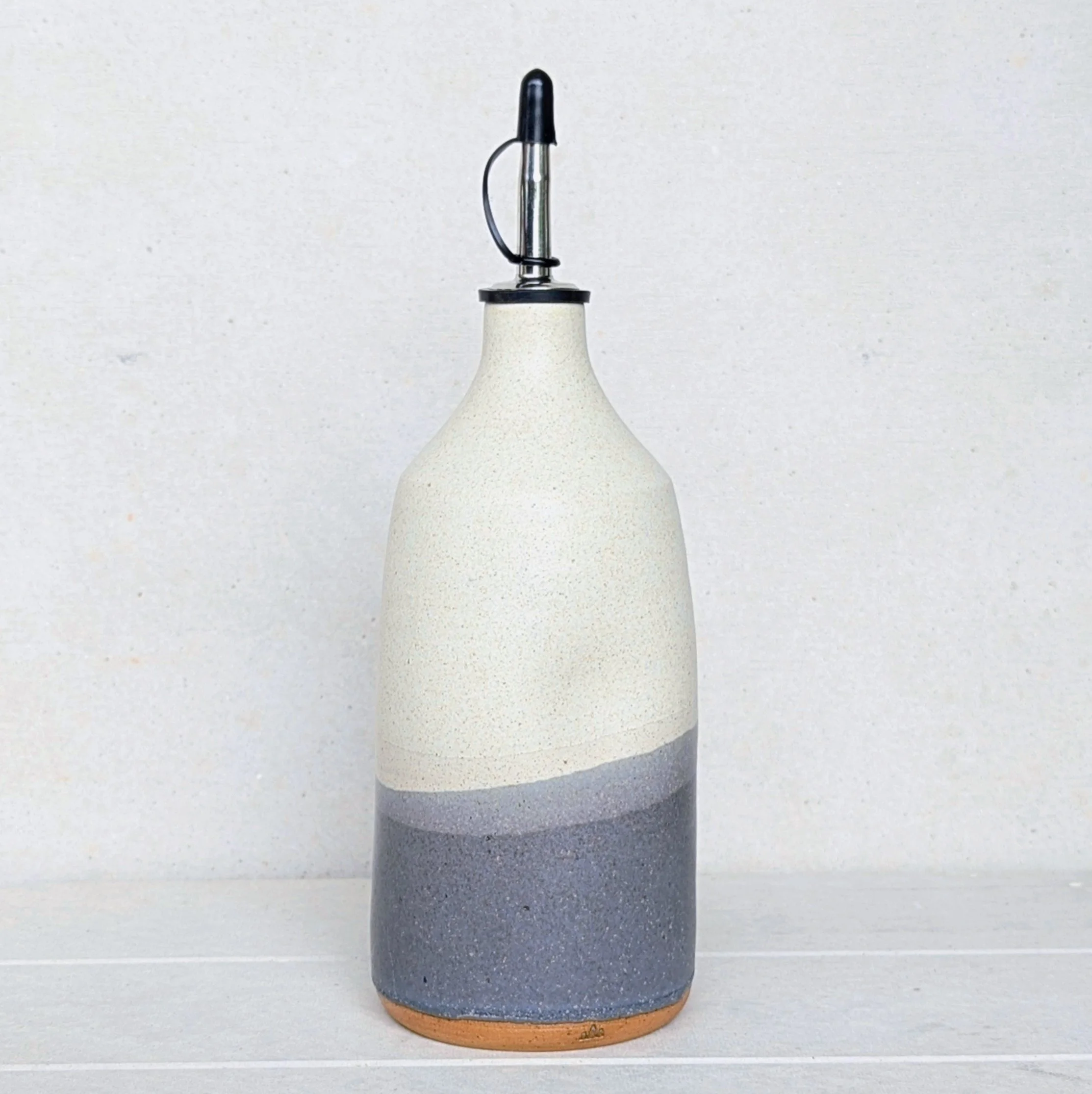 Dimple Oil Bottle - Dusty Blue 3