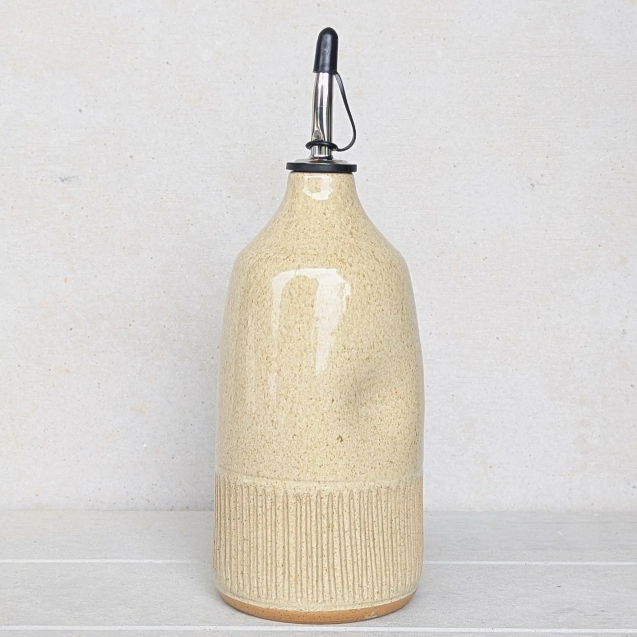 Dimple Oil Bottle - Wheat 4