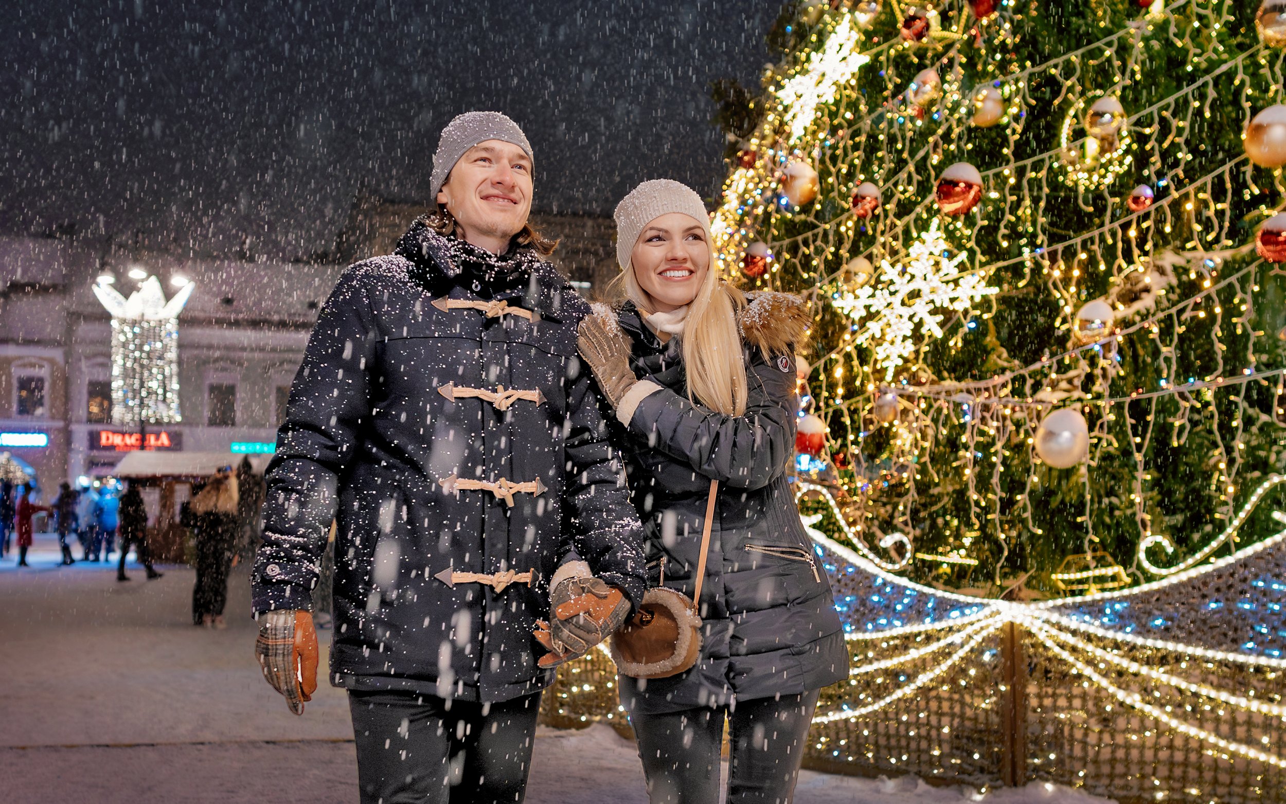 RO_Brasov_Christmas-Market_Guests_PhotogVV_A9201905_7ab063c4-fa9c-4b9e-a529-c2fe3dd31897.jpg