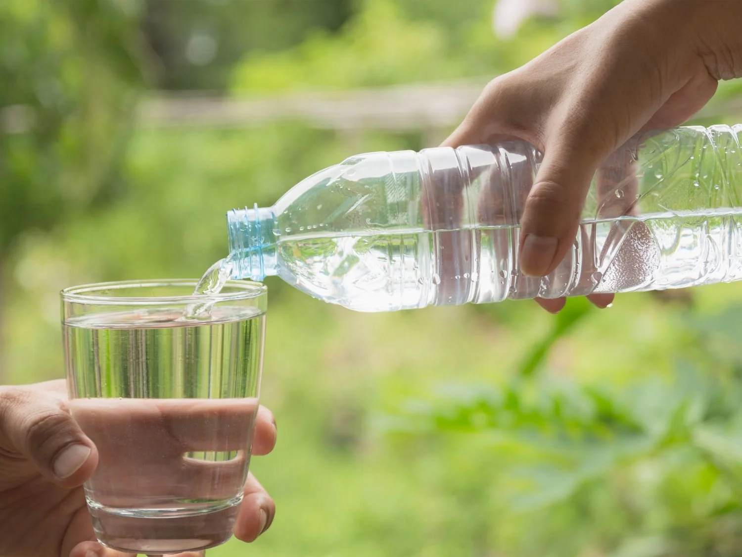 ar-bottled-water-tt-adobe-4x3-dc1e086858e1492297ad3b0e6e0d4eaa.jpg