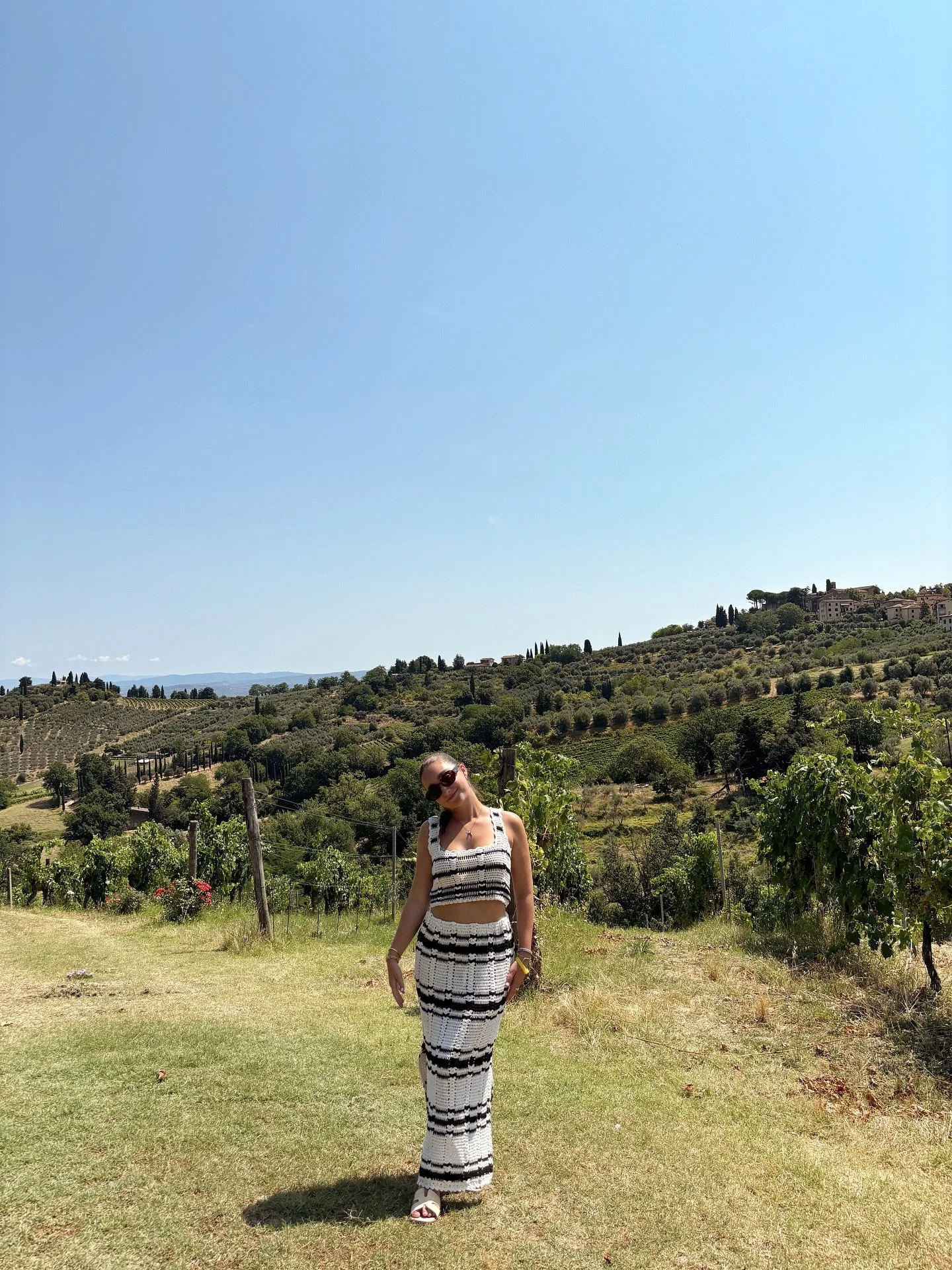 Recruitment 🔜 but for now, a European summer! ✈️🤍👒