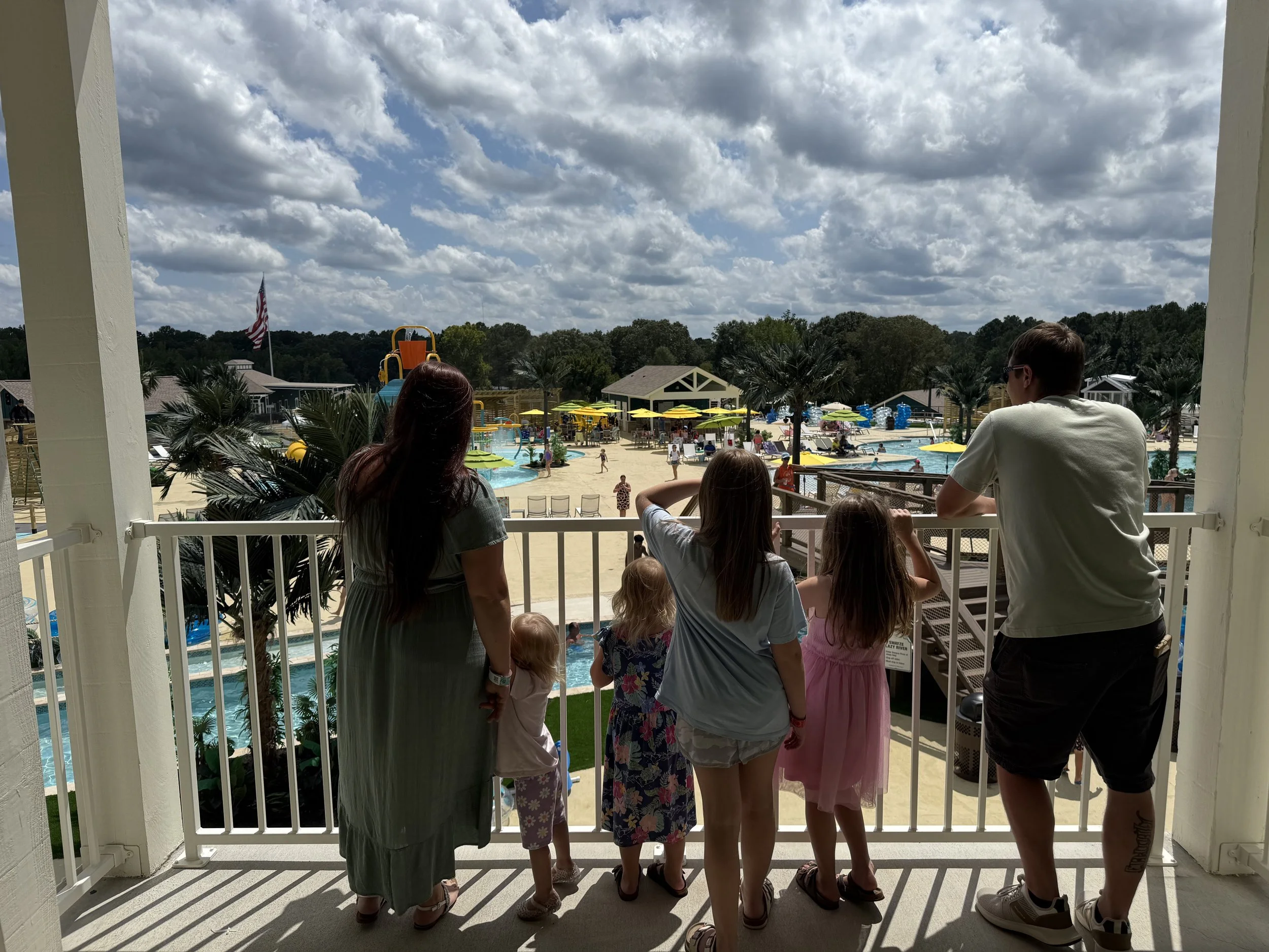 How to Get Resort-Style Amenities with the Freedom of RV Camping