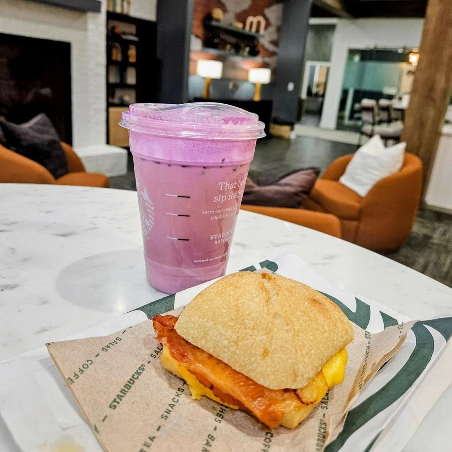 Nothing like making the quick trip to Starbucks to try their latest flavor &mdash; Coconut Ube Macchiato &mdash; and grab a breakfast sandwich to start the work week right ☕🥥💜Happy Monday! 

#EmersonPark #MondayMotivation #Starbucks #CoffeeRun #Mor