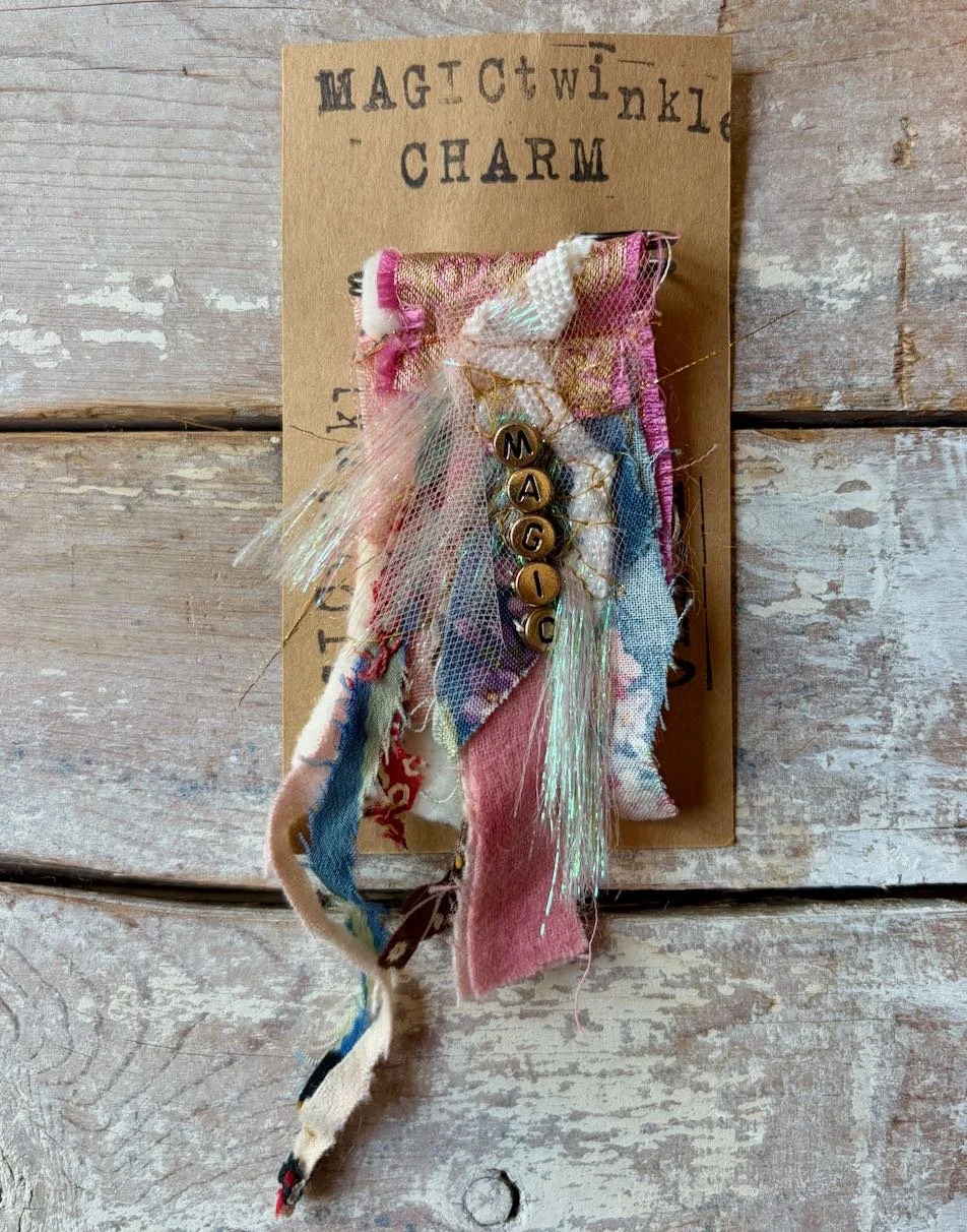 Magic  - A Magic Twinkle Charm Pin