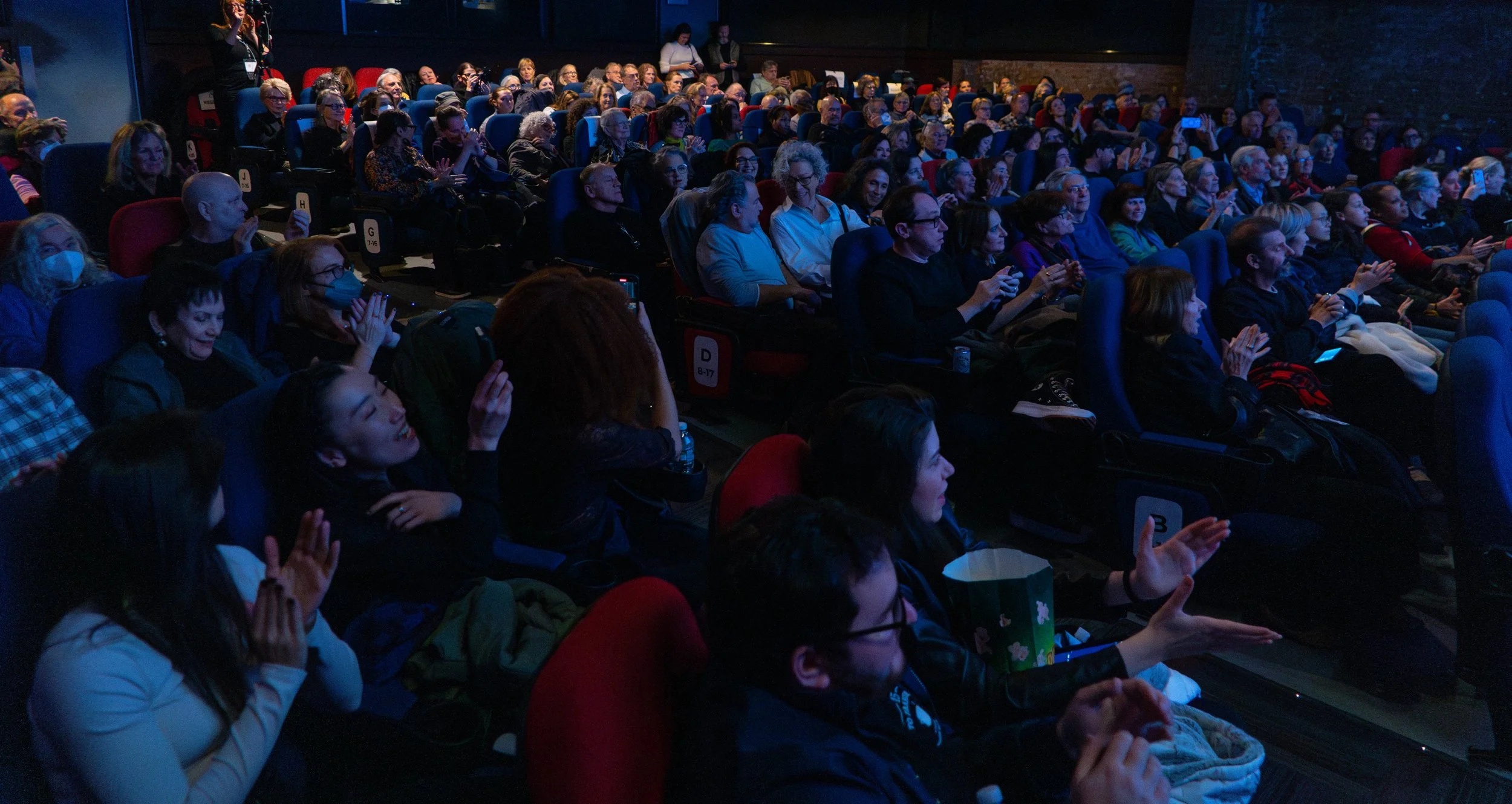 Docnyc2023_OBSESSEDWITHLIGHT_2023-11-11_Alvaro Nieto_@alvaronieto-10.jpg