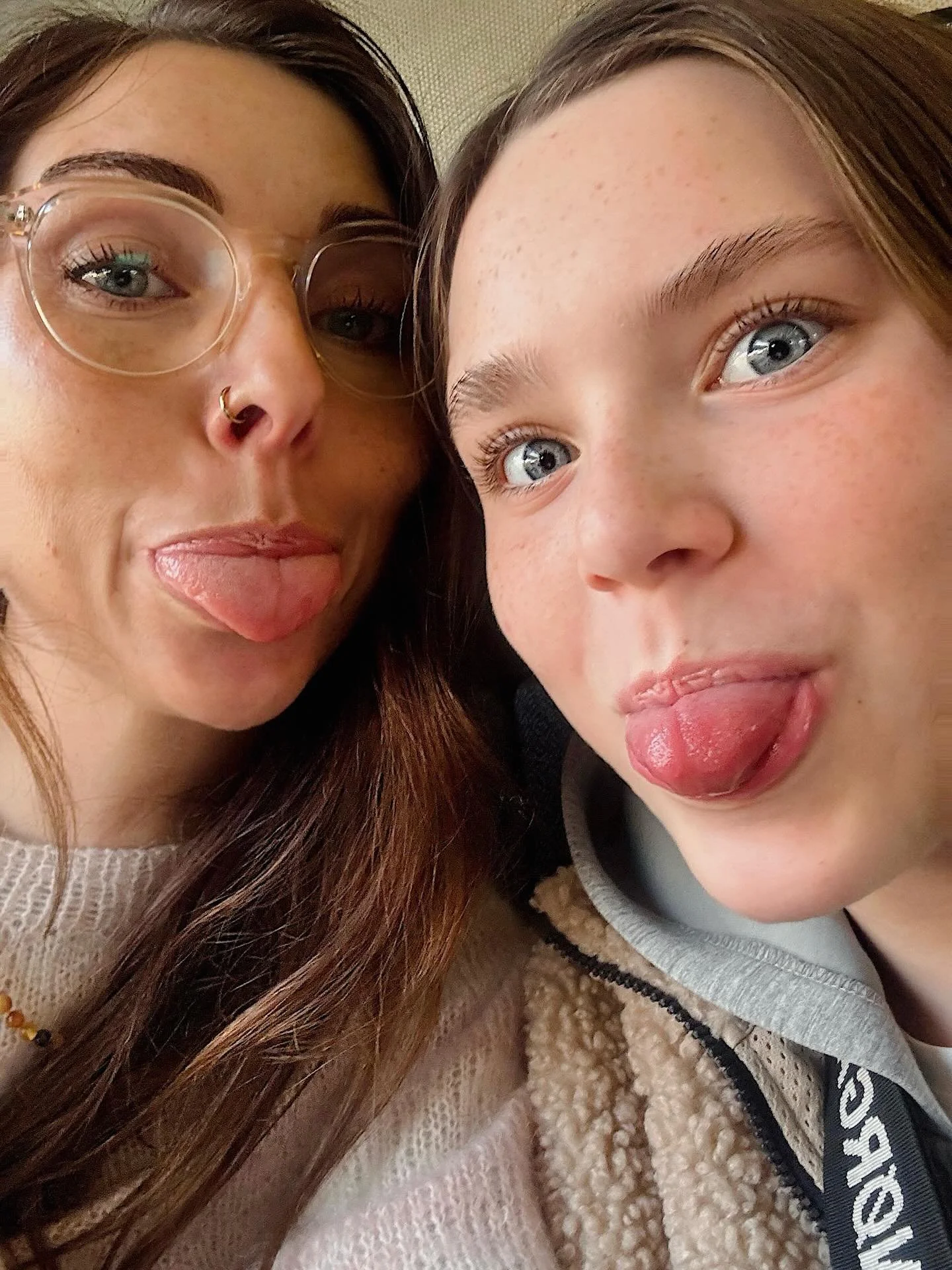 Jeg havde planer om at dele om n&aelig;ste m&aring;neds workshop: FROM TRAUMA TO PLEASURE
(og hvis du gerne vil med, kan du finde begivenheden 
p&aring; Facebook), men lige her lige nu, er jeg her. &hearts;️

Nogle gange er det mest n&aelig;rende vi 