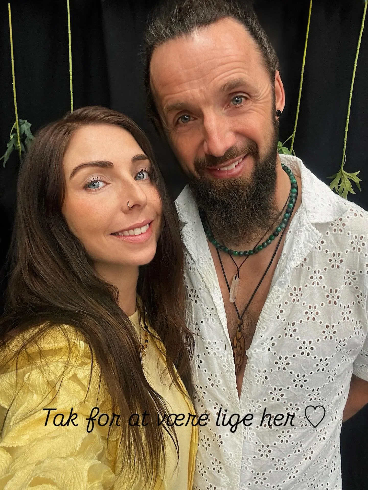 Tak for jeres st&oslash;tte ♡

Det var her rejsen med @kakaw.dk rigtigt startede for pr&aelig;cis 7 &aring;r siden. Med elskede L ved min side og kun 2 produkter; ceremoniel kakao og et enkelt kryddermix p&aring; et bord med en hvid dug og et par gam