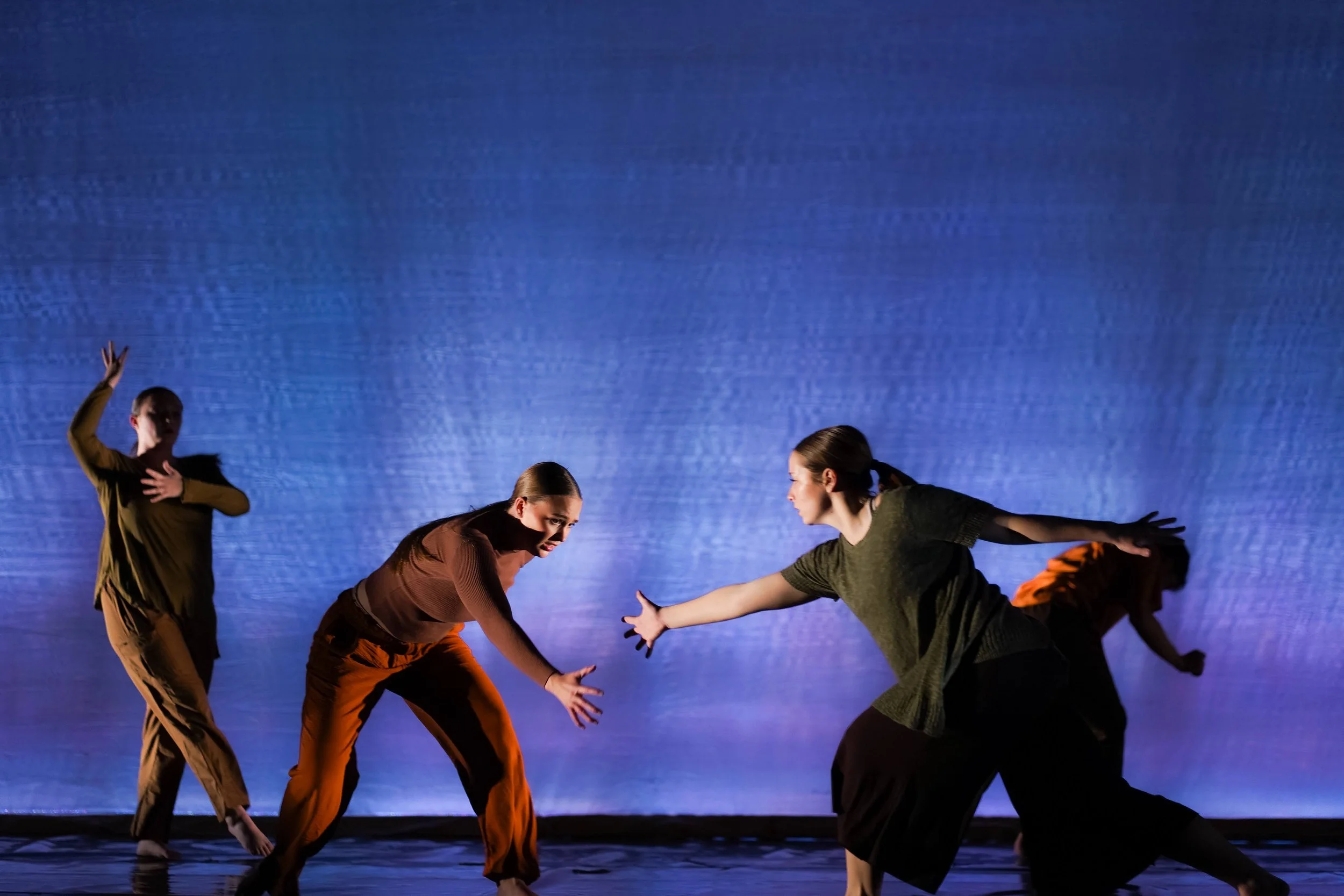 On Shattered Glass We Walk 01 Dancers 
Photo Credit Eli Borgs