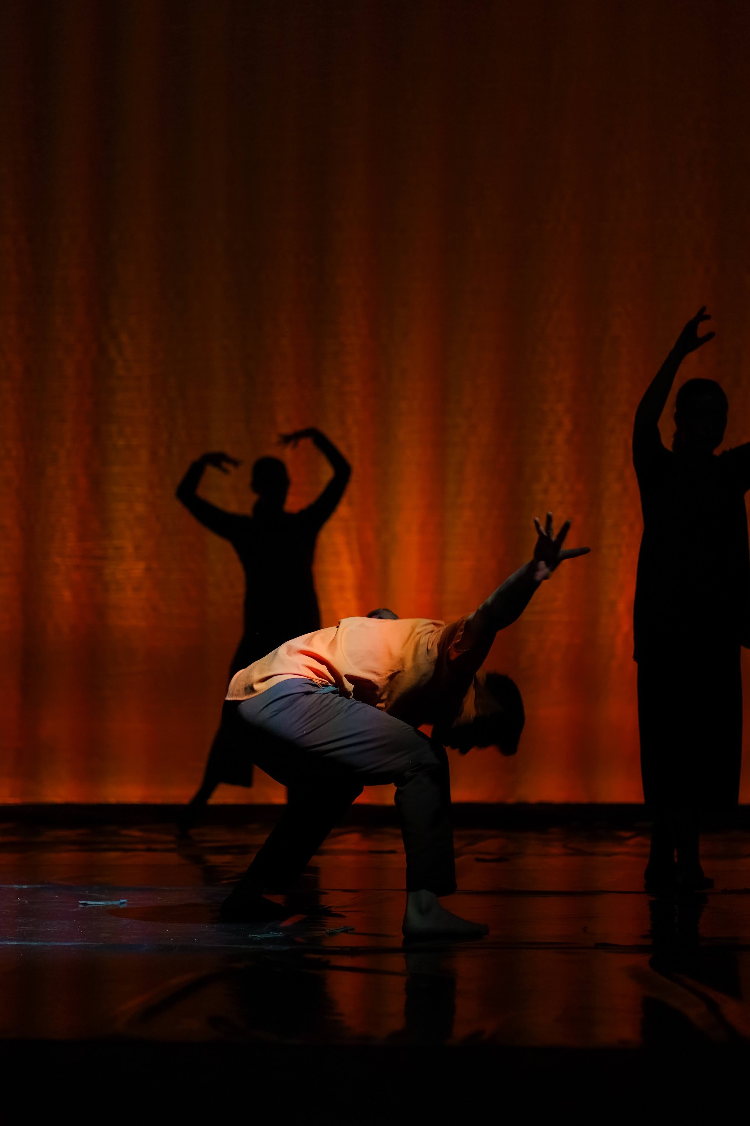 On Shattered Glass We Walk 01 Dancers 
Photo Credit Eli Borgs