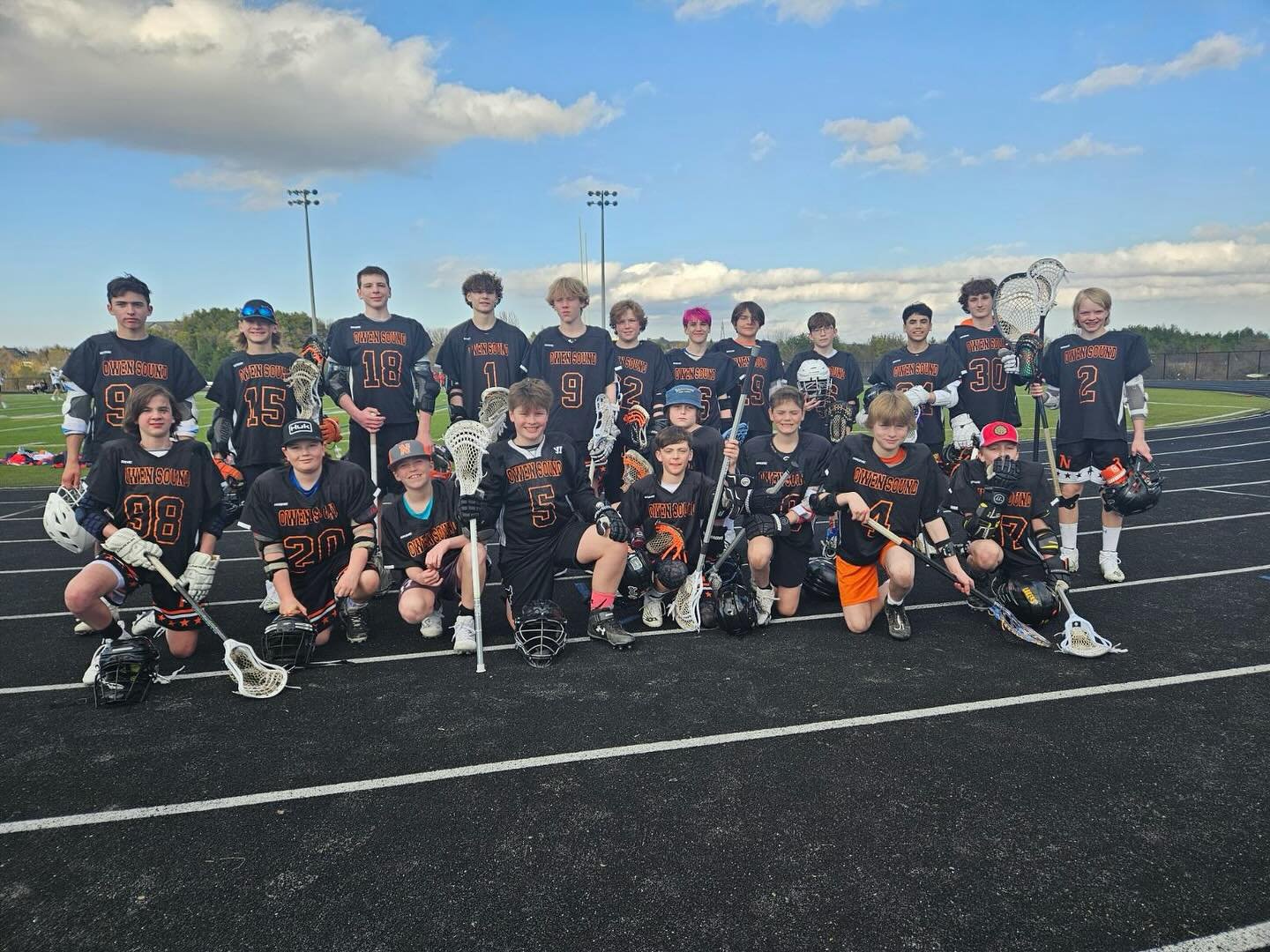 OSML U15 spring field team also had a great start to the season bringing home two wins 🥍⭐️🧡