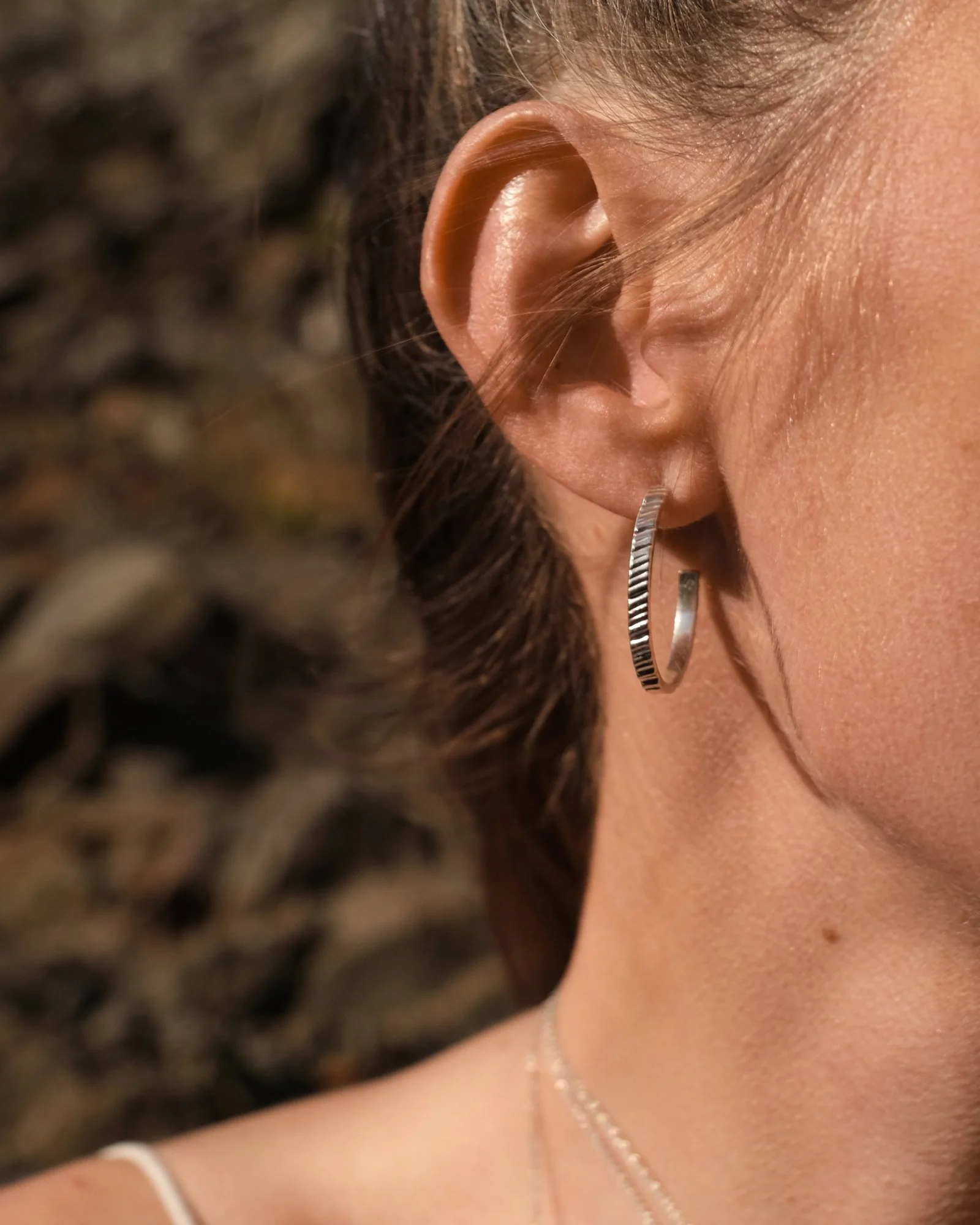 tremor-14kt-recycled-gold-earring- cirque-4.jpg
