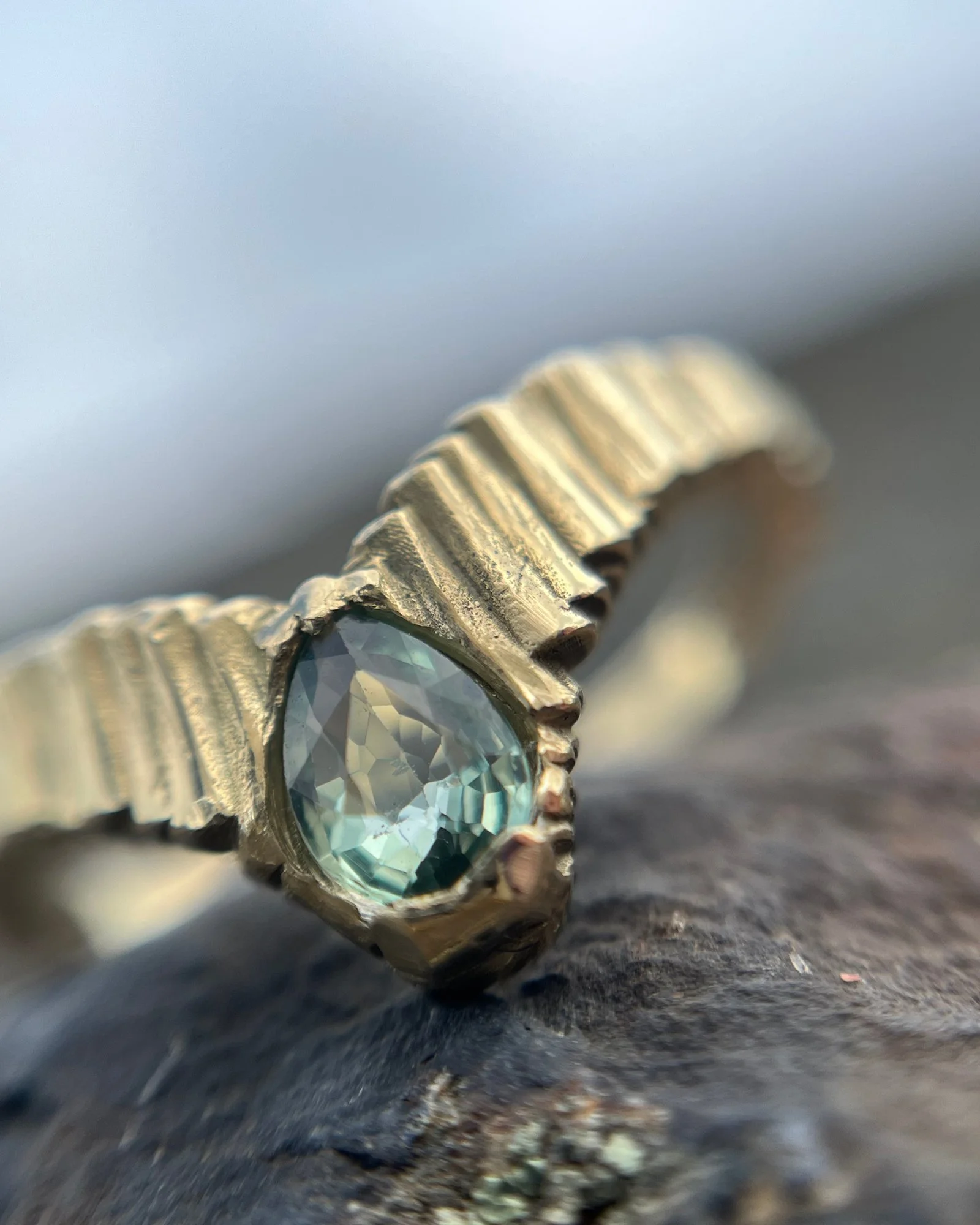 tremor-14kt-recycled-gold-ring- cascade-3.jpg