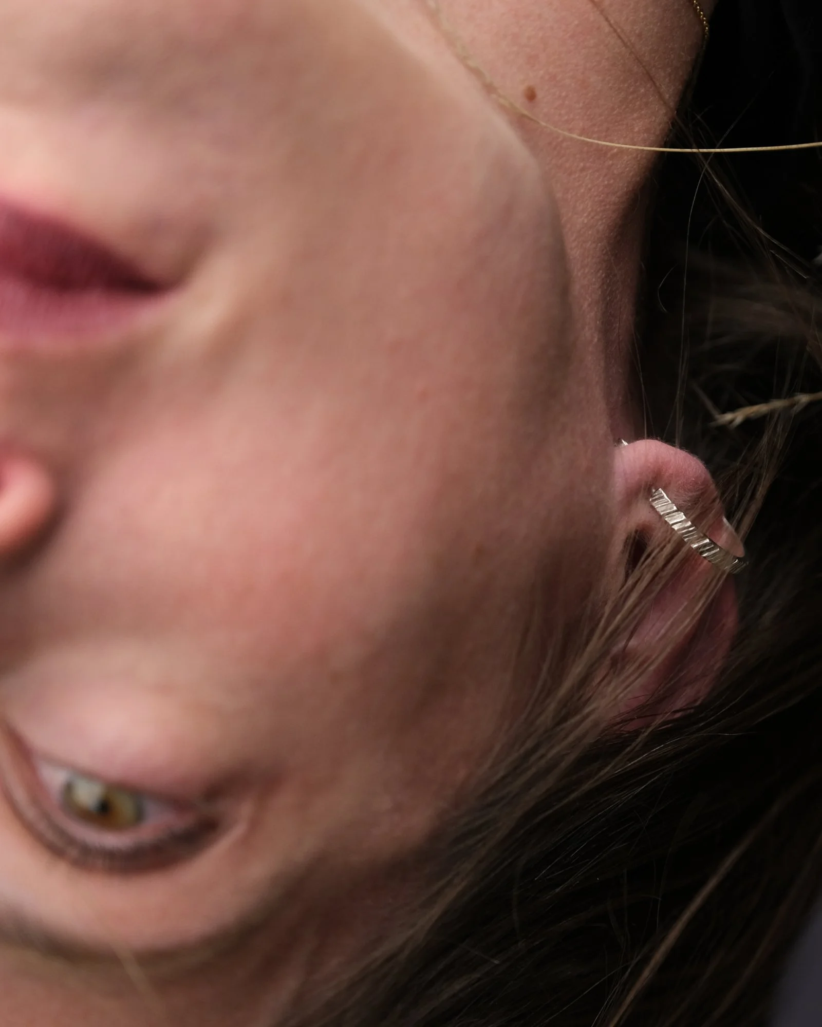 tremor-14kt-recycled-gold-earring- cirque-2.jpg