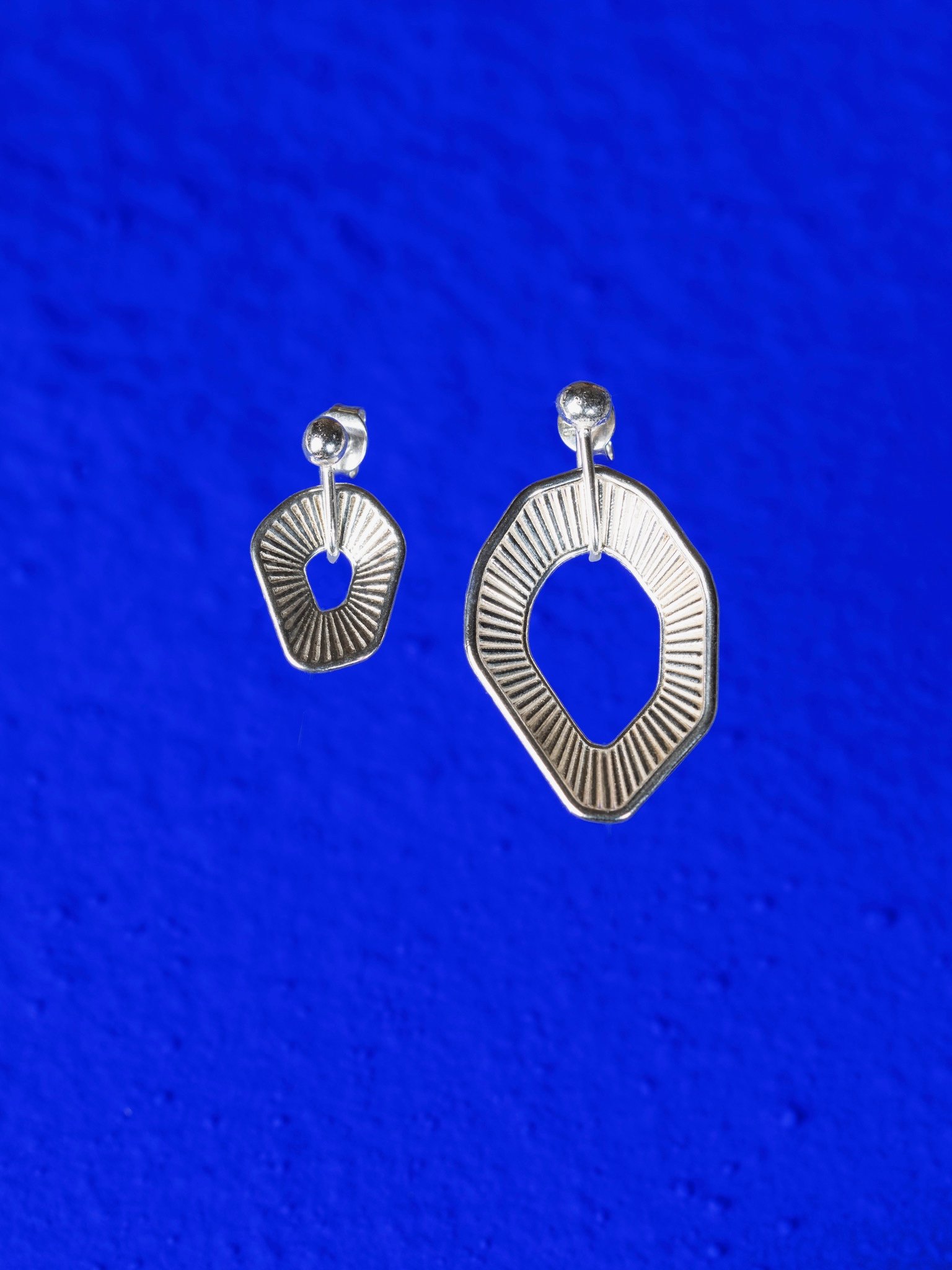 CELL-coral-studio-IRIS-silver-earring-E4AC.jpeg