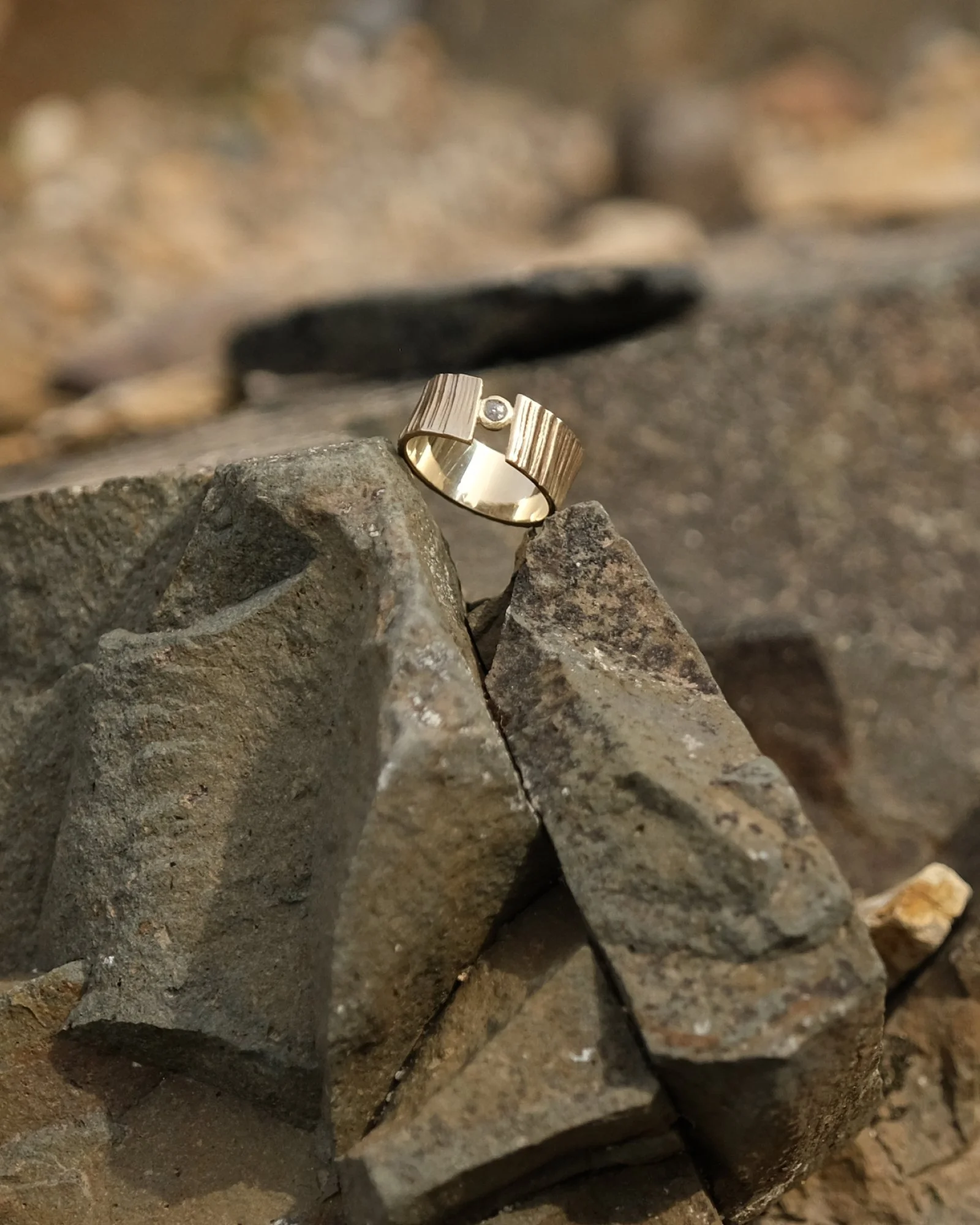 tremor-14kt-recycled-gold-ring- crevasse-4.jpg