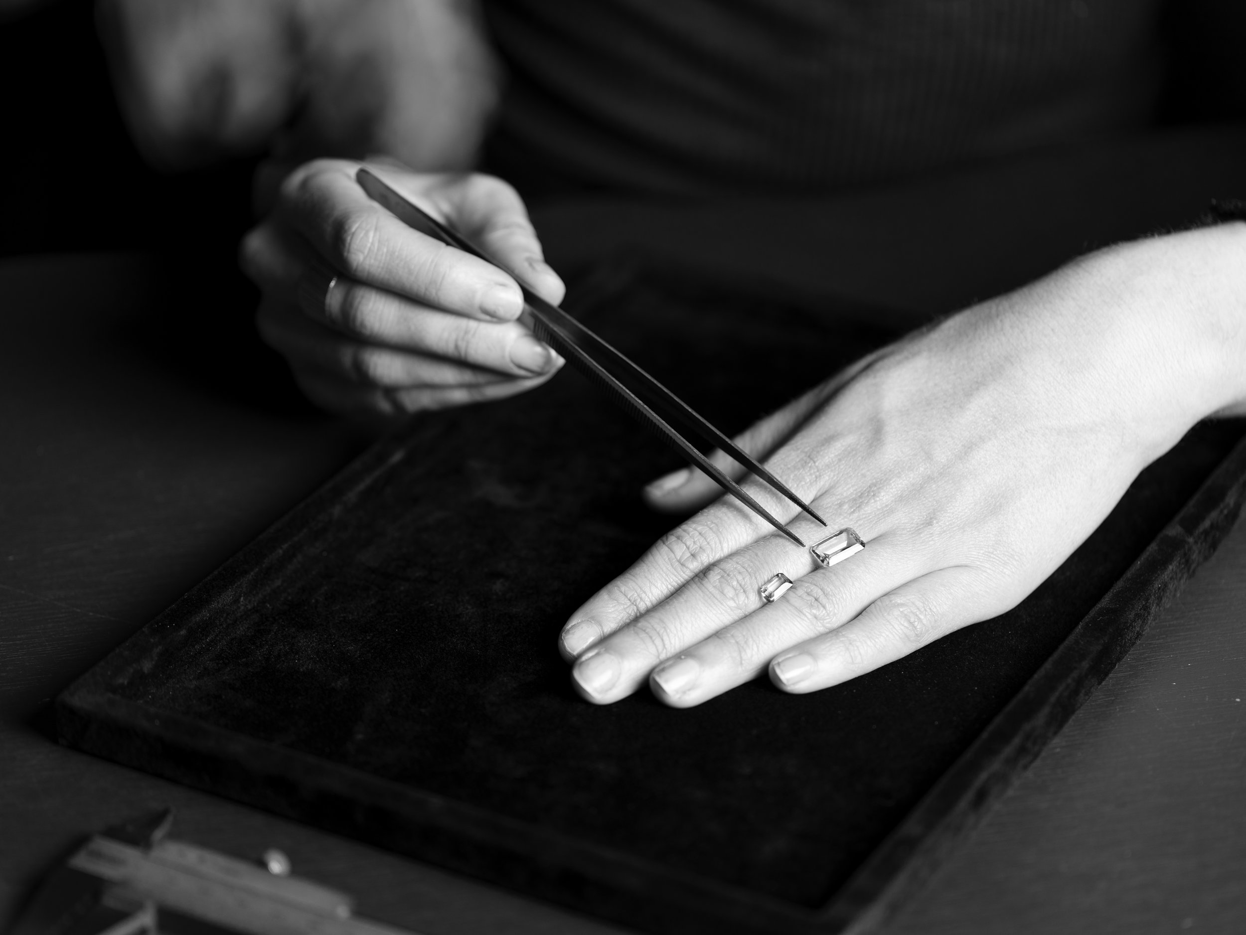 Studio-Iris-gemstones-engagement