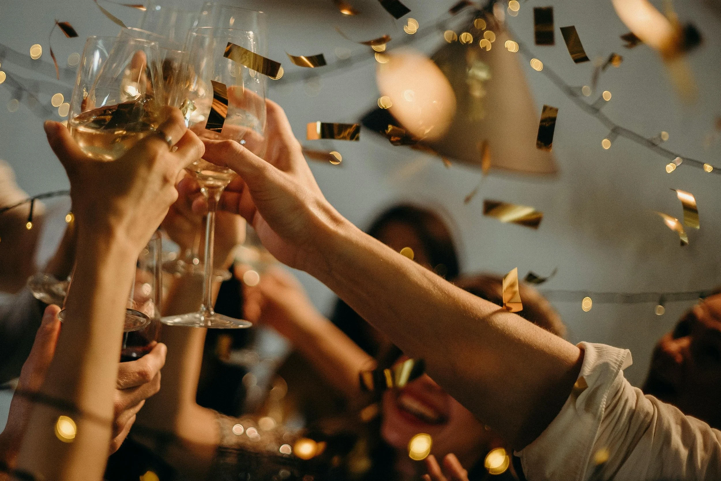 Enjoying Food at Social Events - Tips for a Stress-Free Time