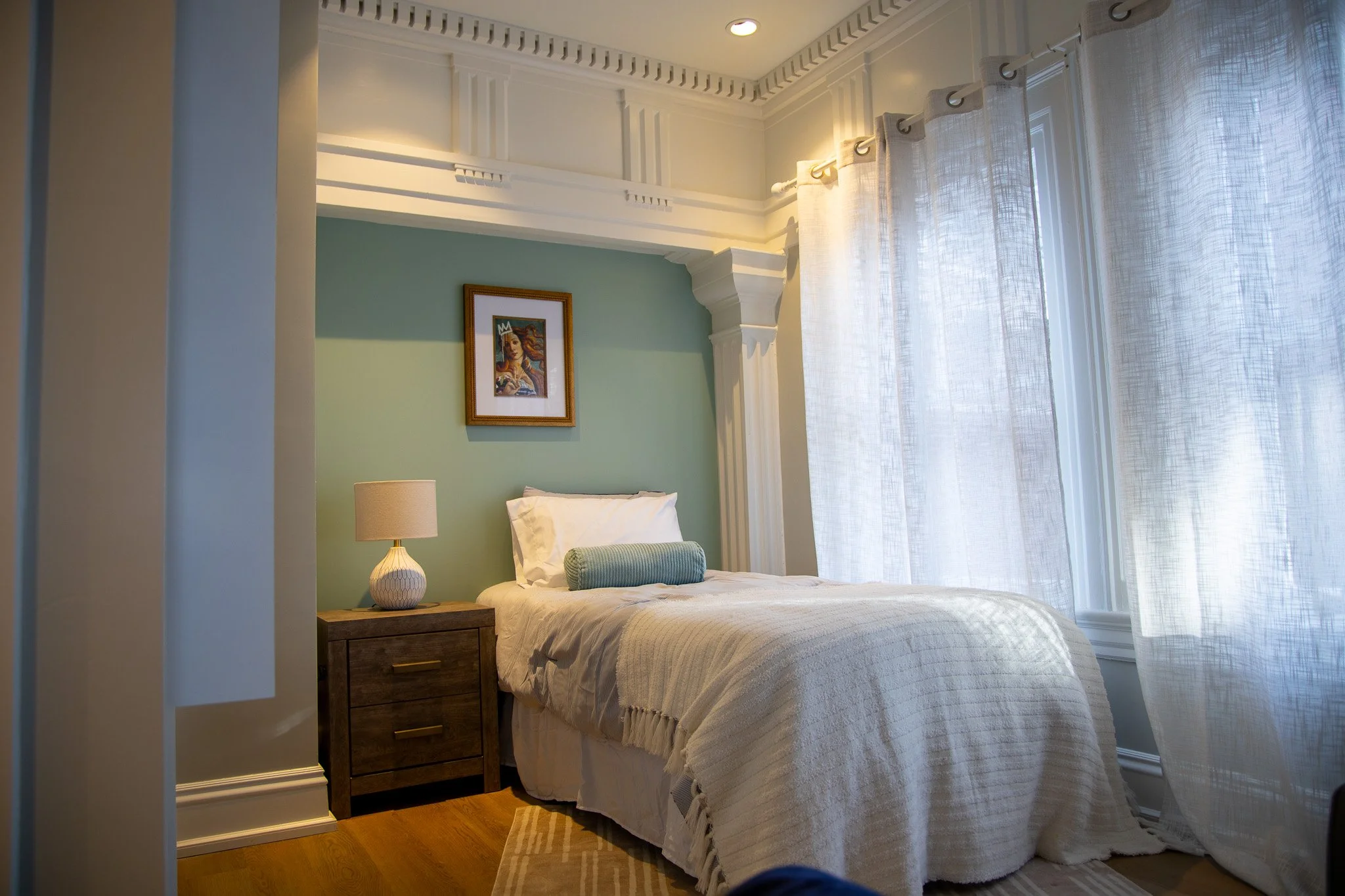 Photo- YForward - Bedroom.jpg