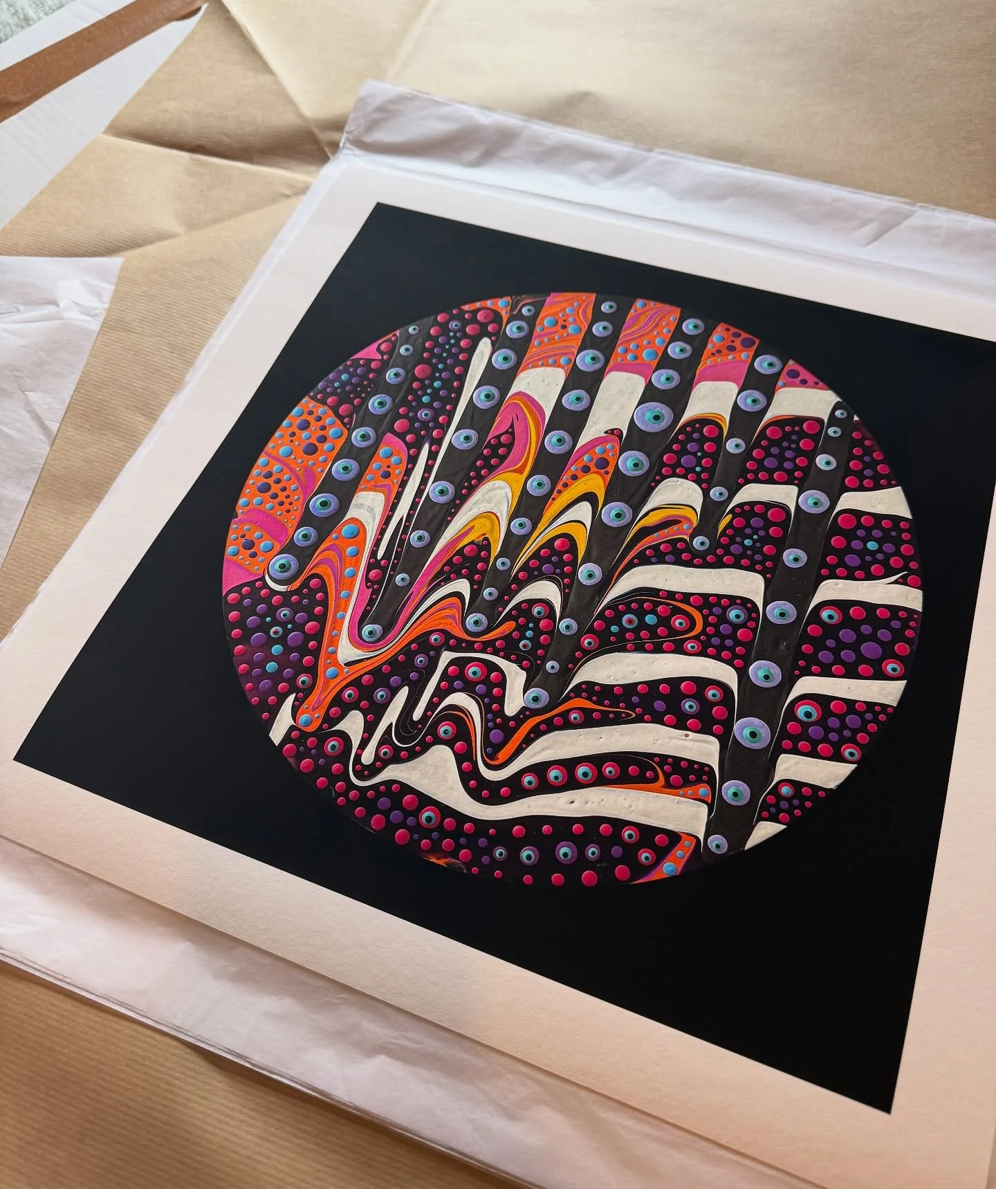 A fresh batch of Gicl&eacute;e prints has arrived and ready to go to new homes!🔥

Thanks so much to everyone who has ordered so far! 🙏 

Click the link in my bio to shop prints and original artwork 👆

.
.
.
#gicleeprint #abstractart #dotart #psych