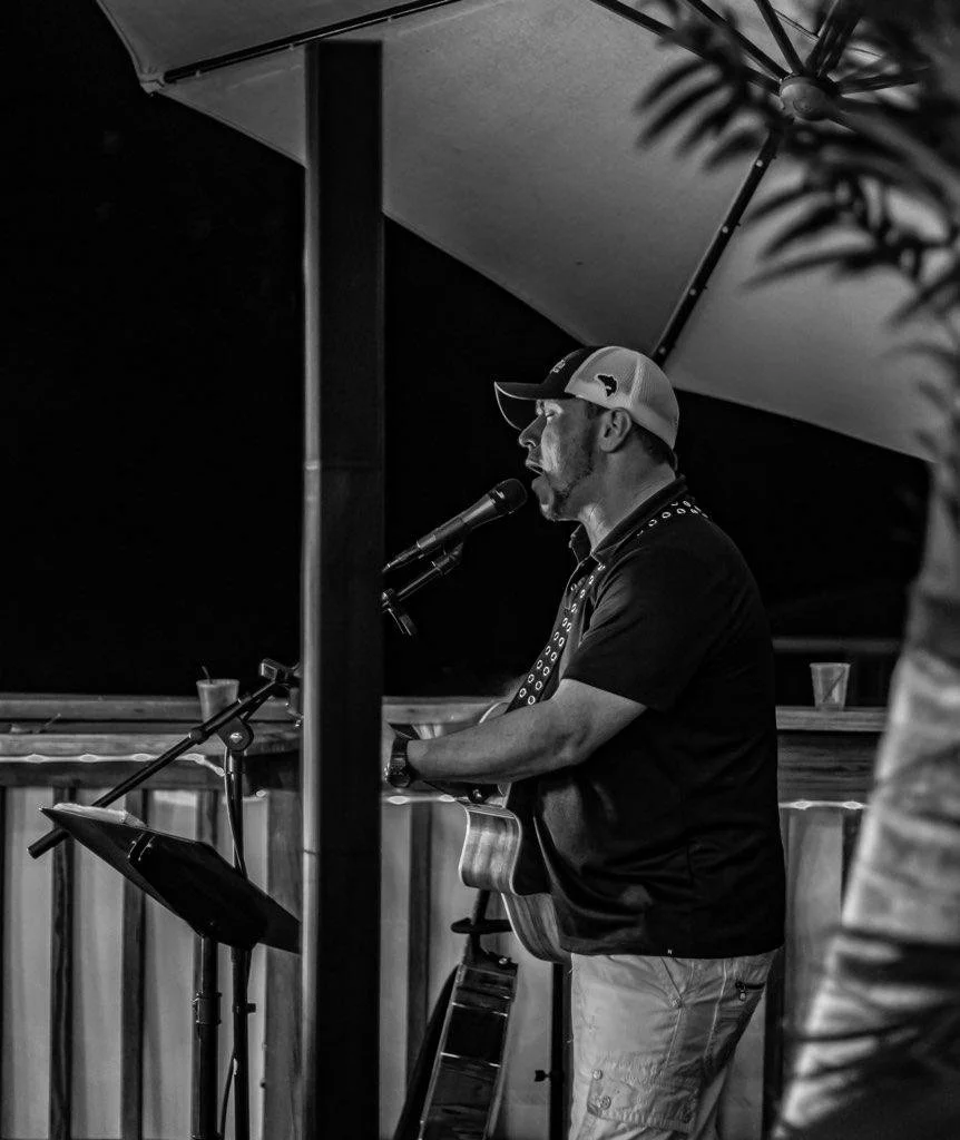 Jay Dee country and southern rock artist performing live with acoustic guitar