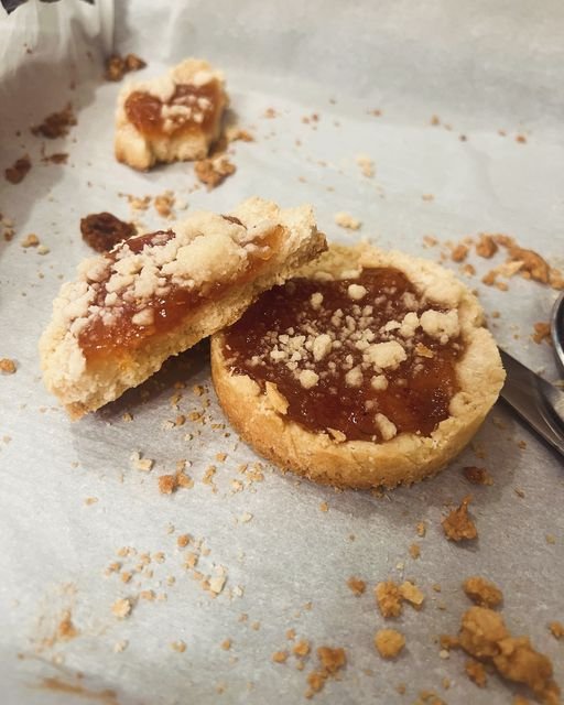 magnolia tart.jpg