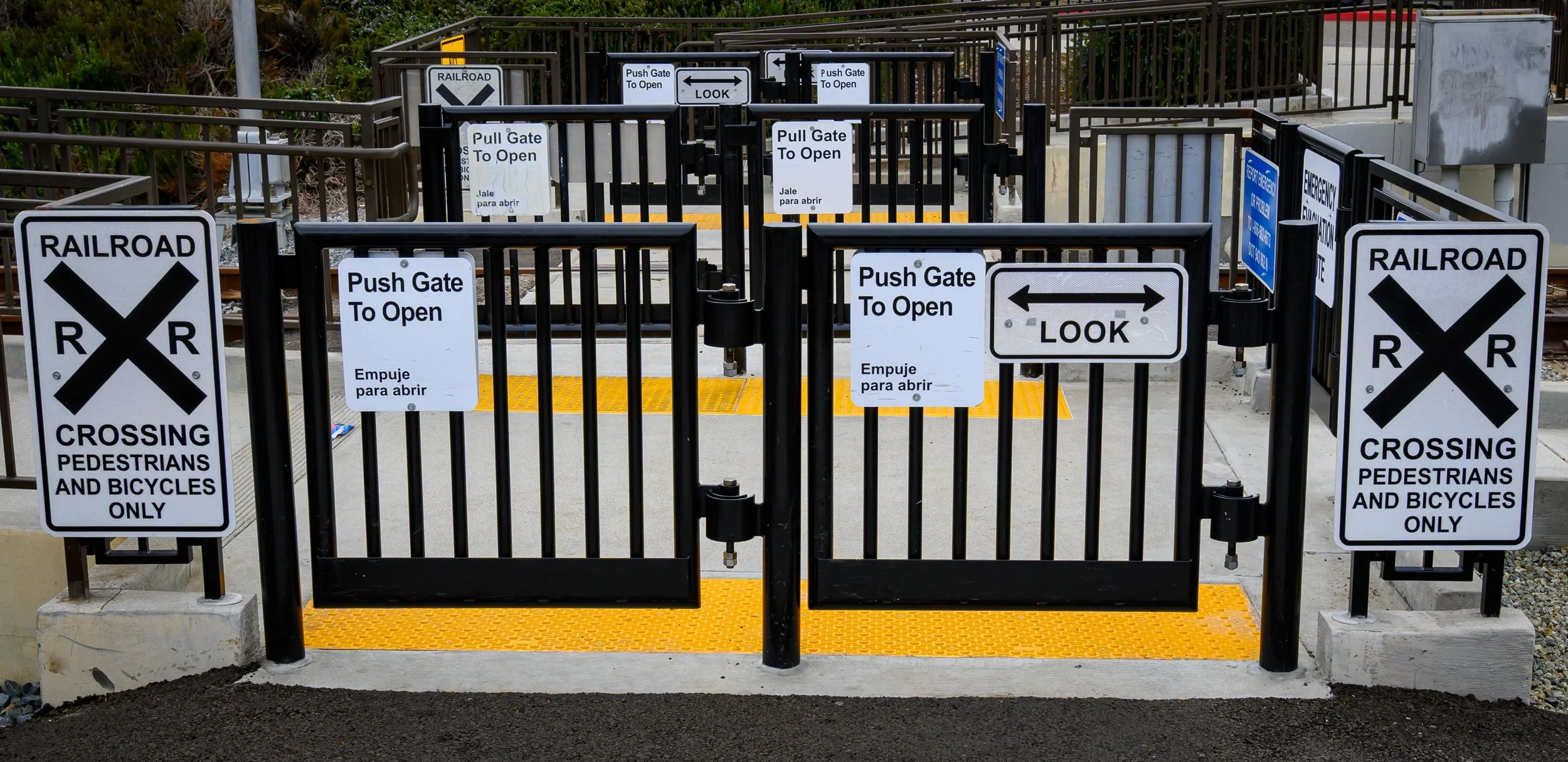 Needs more signs