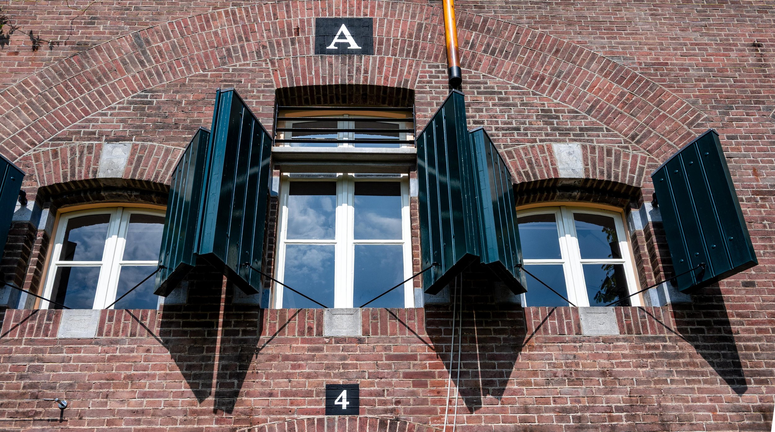 Windows, Netherlands