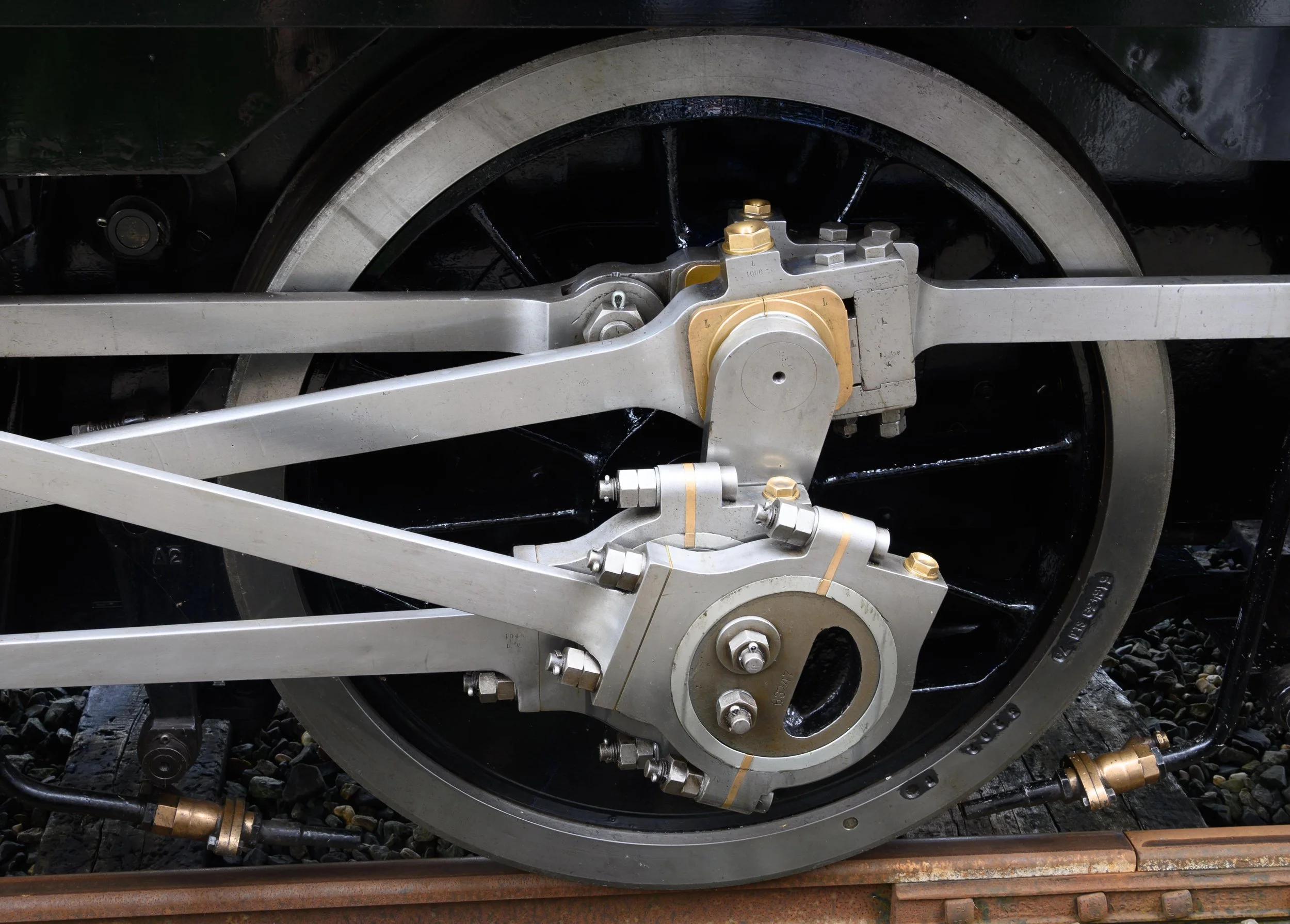 Steam train linkage