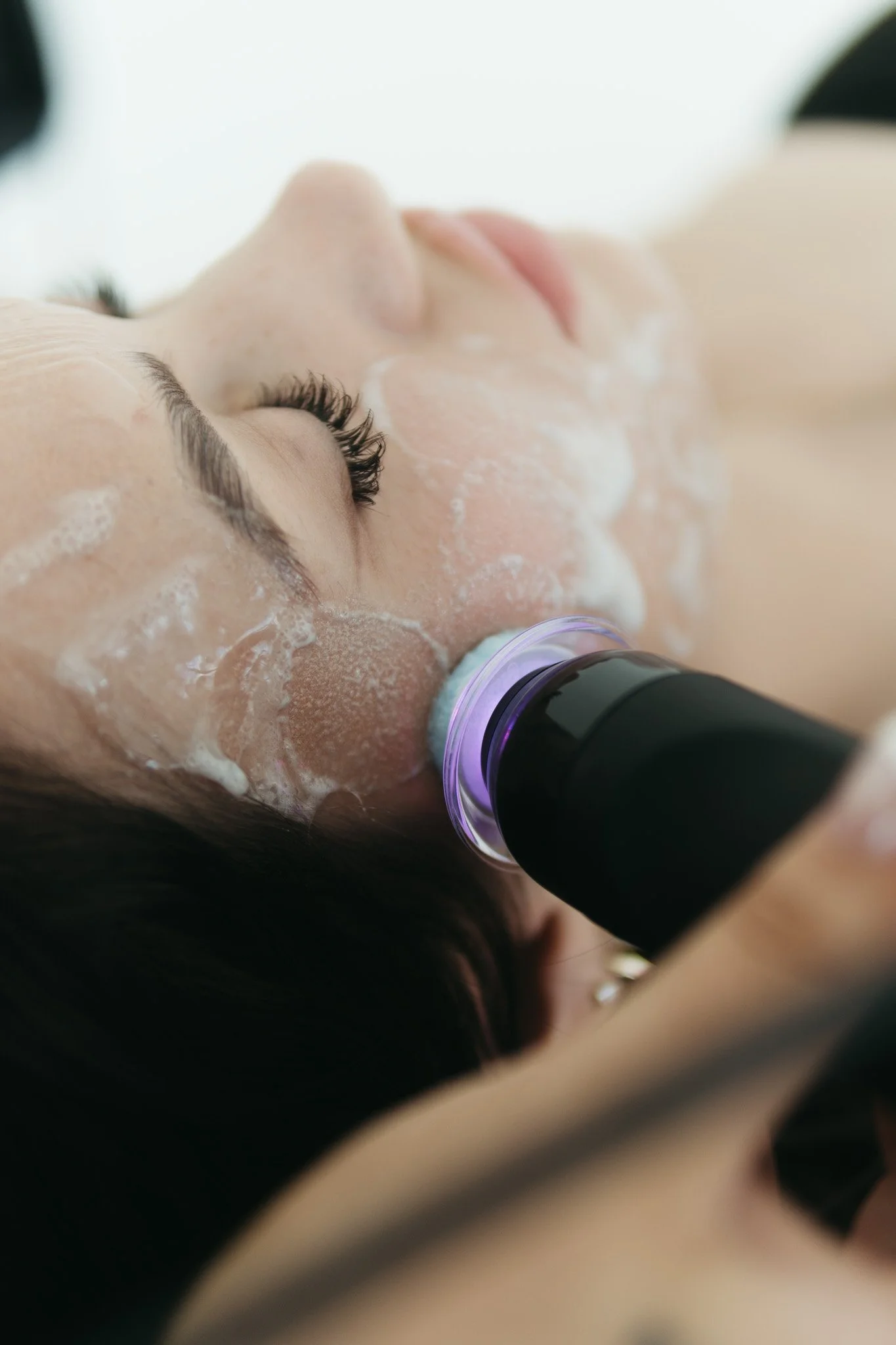 ULTIMATE LUXE FACIAL + IV