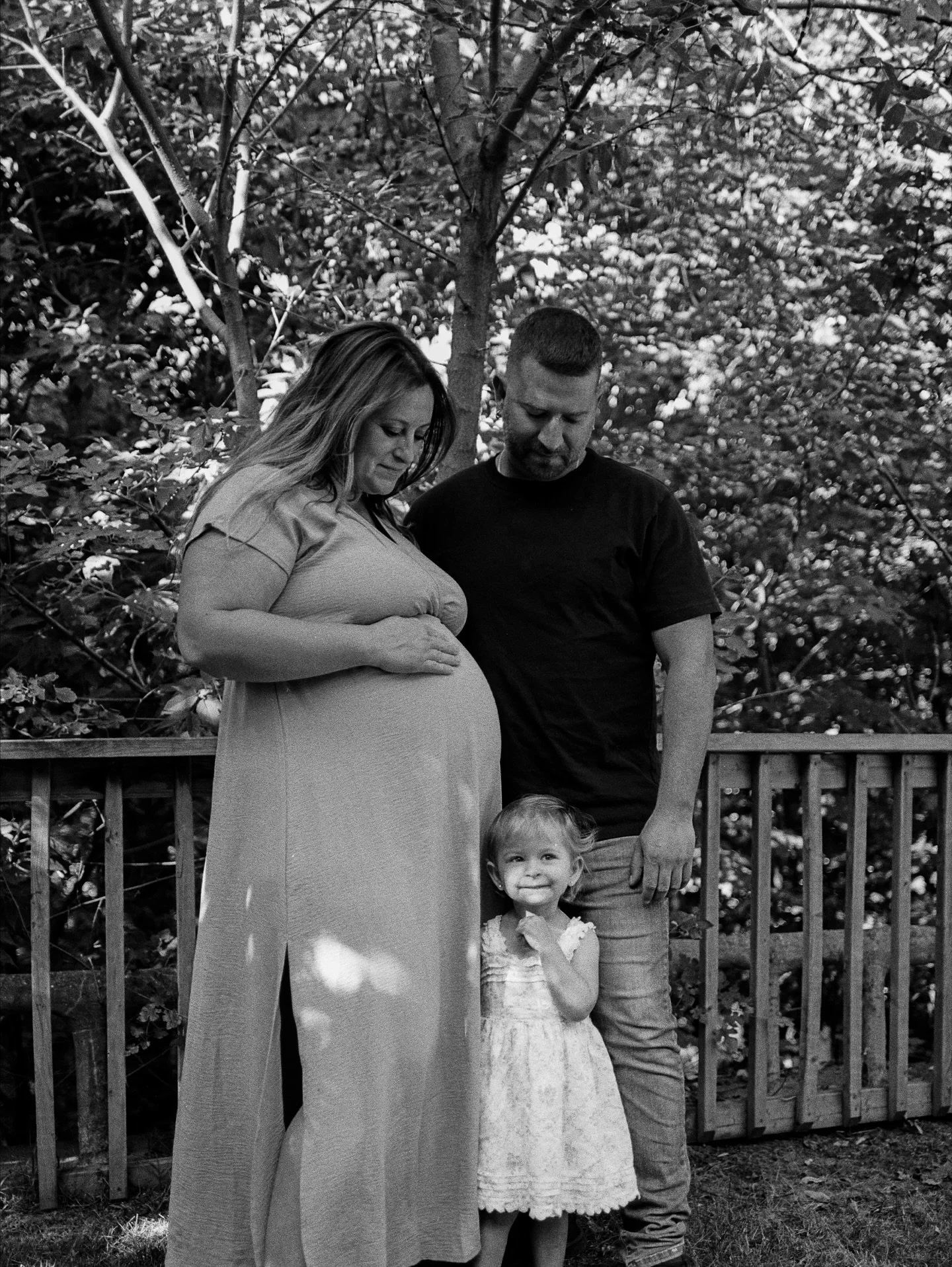 three weeks ago today i became an aunt for the second time to the sweetest little boy 

~ here&rsquo;s the last time i captured this family of three before they became four! 

#maternity #maternitysession #onfilm #35mm #120