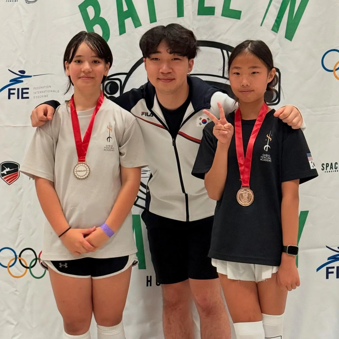 𝗕𝗮𝘁𝘁𝗹𝗲 𝗶𝗻 𝗦𝗽𝗮𝗰𝗲 𝗖𝗶𝘁𝘆 𝗬𝟭𝟮𝗪𝗦

Mariana Simon 7th 🎖️
Jenny Lee 8th 🎖️