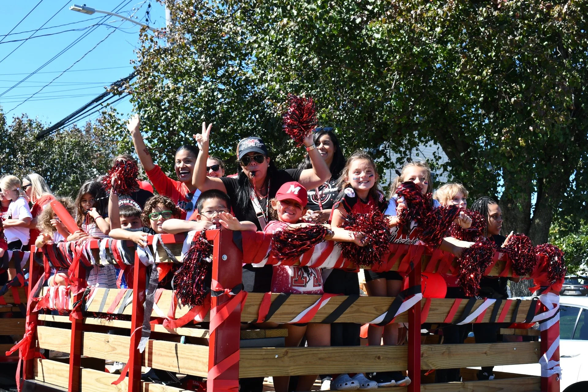 4- Hampton Street float in the Mineola Homecoming parade[94].JPG